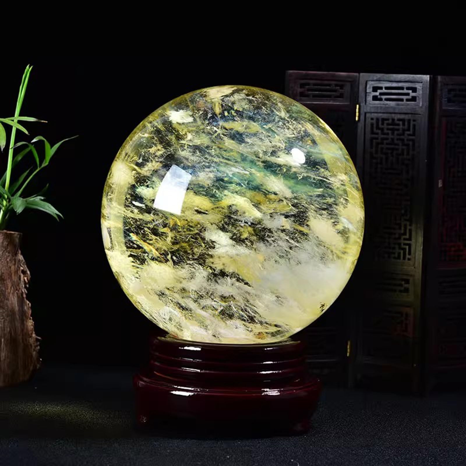 CYVXCPPGI Crystal Smelting Yellow Quartz Crystal Ball, Citrine Polished Divination Crystal Sphere with Wood Stand,Decorative Sphere for Feng Shui,17cm