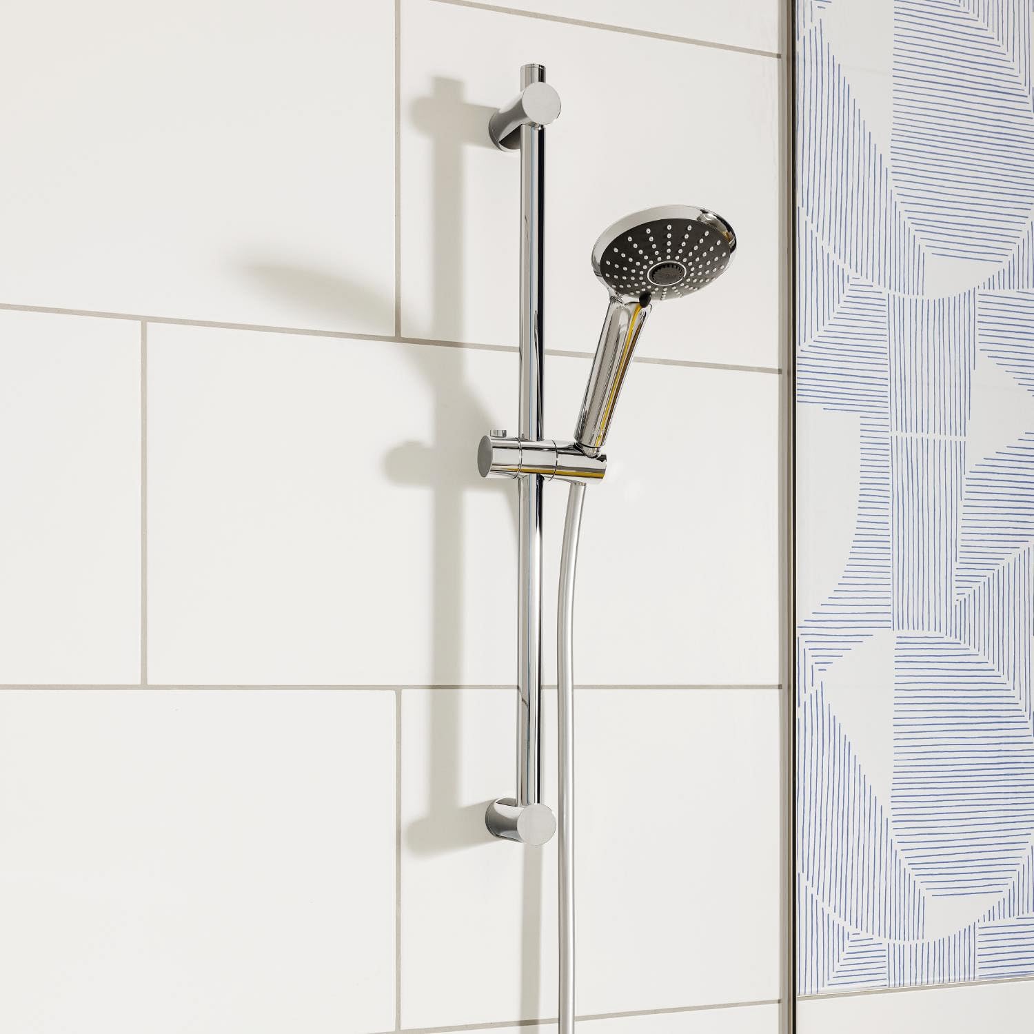 GROHE Vitalio Joy 110- Conjunto de ducha (teleducha 11 cm con 3 chorros, barra ducha 62 cm, soportes de pared metal, flexo 1,75 m, menor consumo agua, instalación QuickGlue), cromo, 27333000