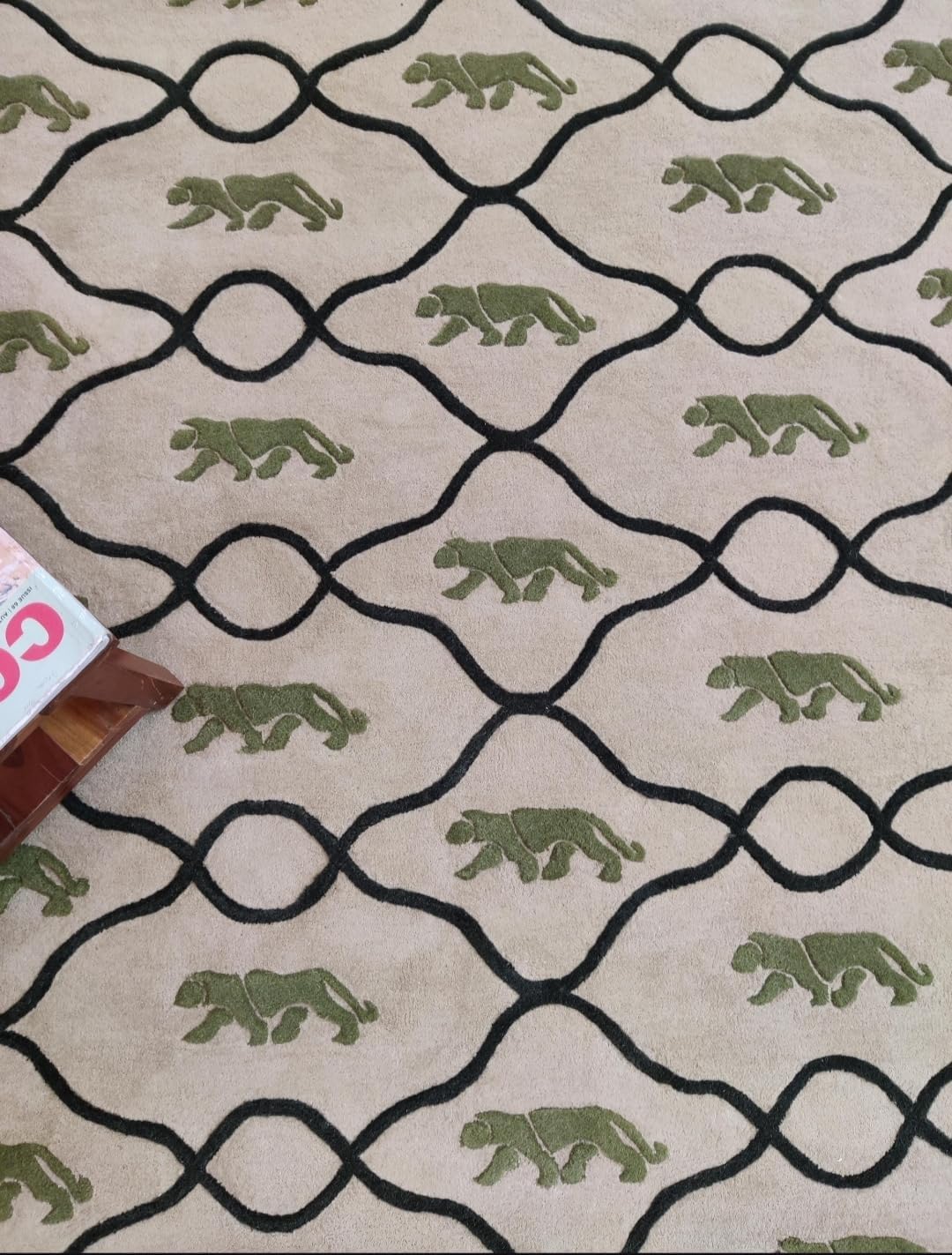 Area Rug with Panther Pattern, Beige and Green, Black Geometric Trellis Design, Hand-Tufted Wool (Beige, Size 12/18 feet)