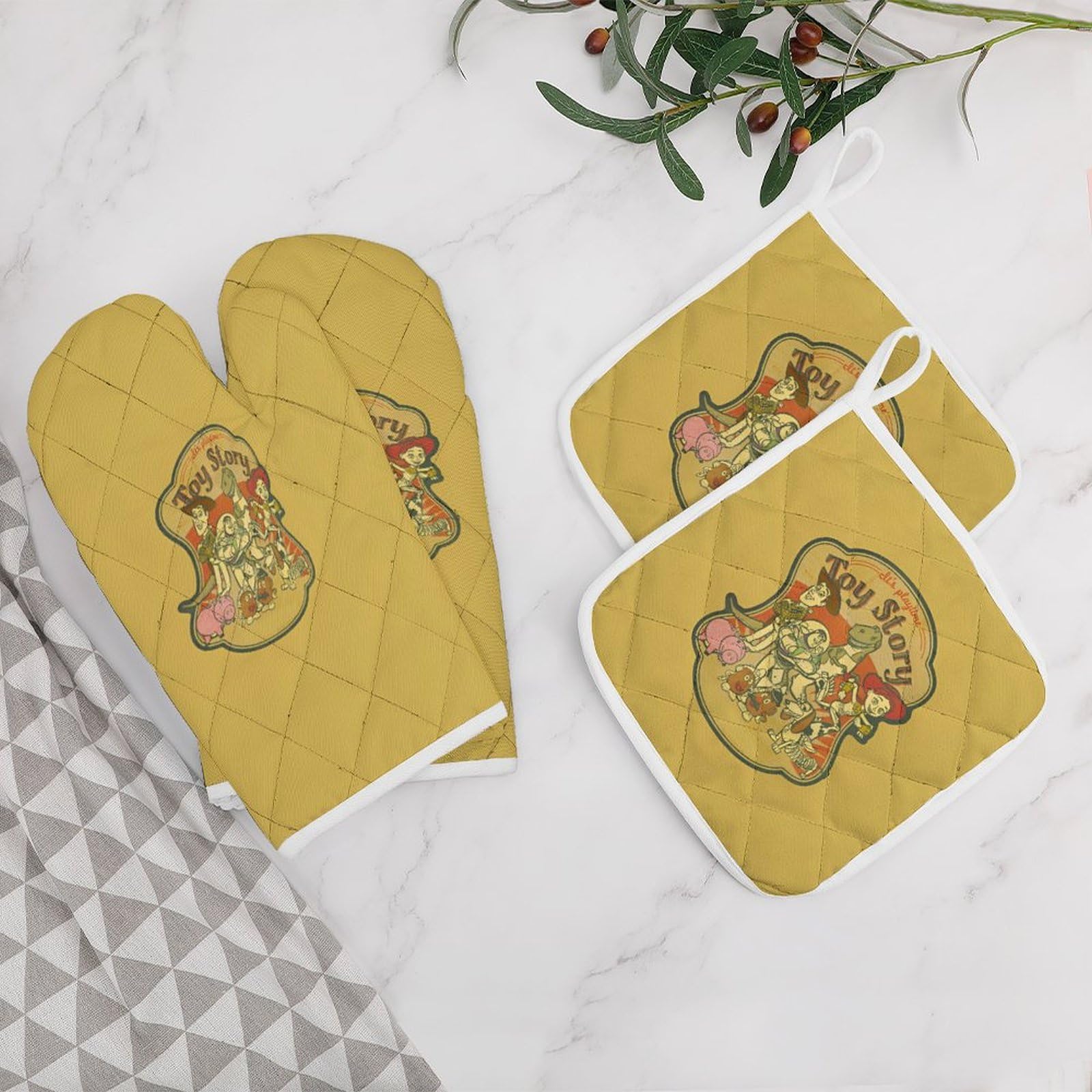 Amazon.co.jp: トイストーリー レトロ 鍋つかみ ミトン 4点セット