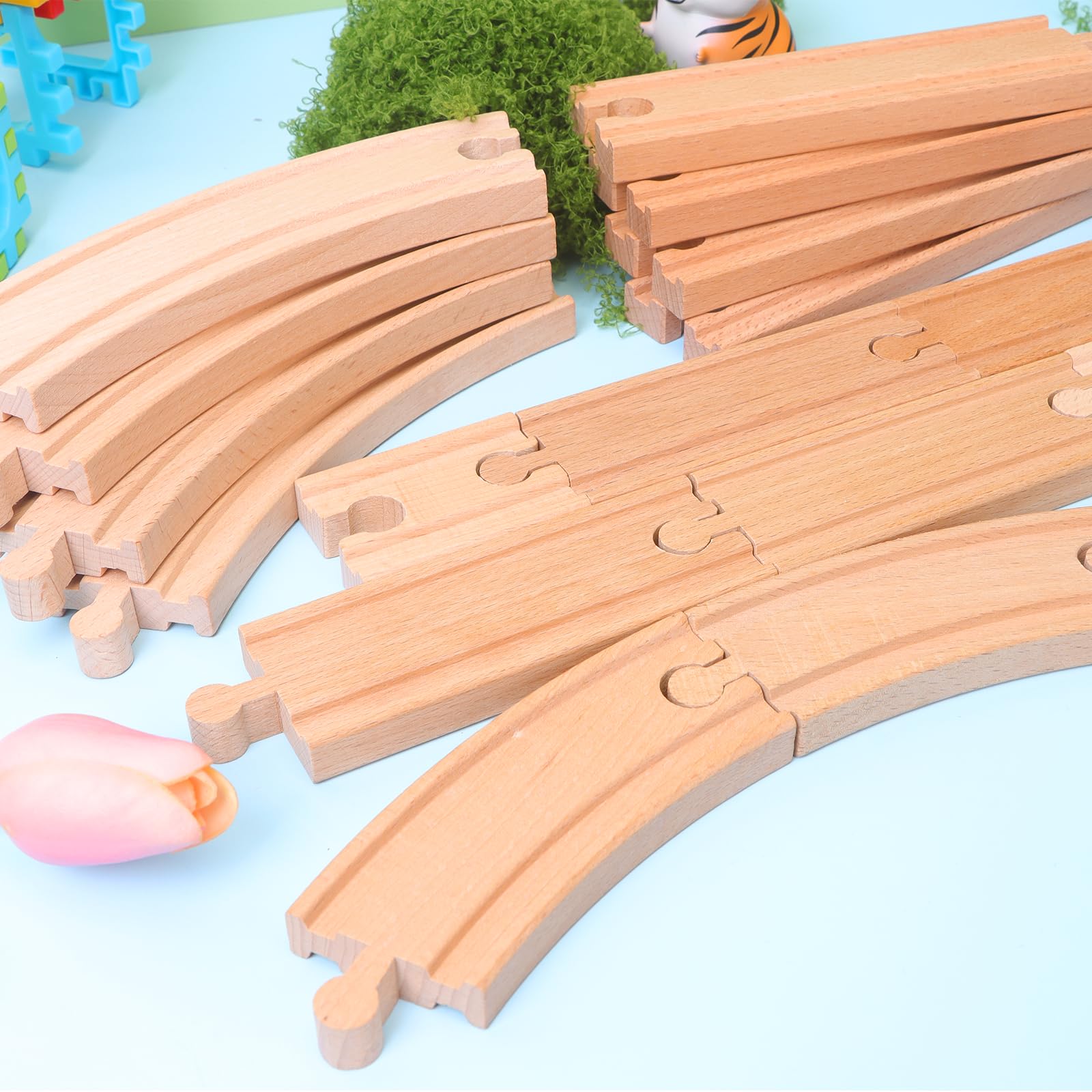 Circuit Train Bois, 20 pièces Train en Bois Enfant, kit de Rails en Bois, Jeu Educatif pour Enfant de 3 Ans et Plus Compatible Marques Traditionnelles