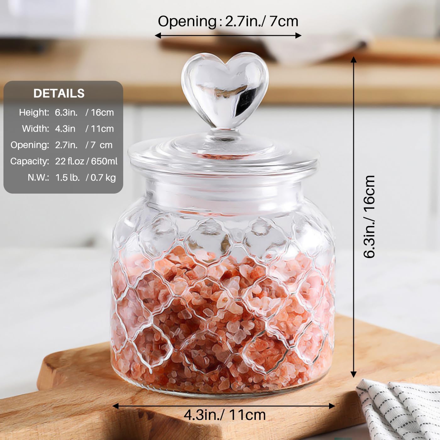 22 oz Clear Glass Canister with Cute Heart shaped Lids Set, Food Storage Glass Jars with Airtight Lids for Kitchen and Dining Room, Grid/Set of 2