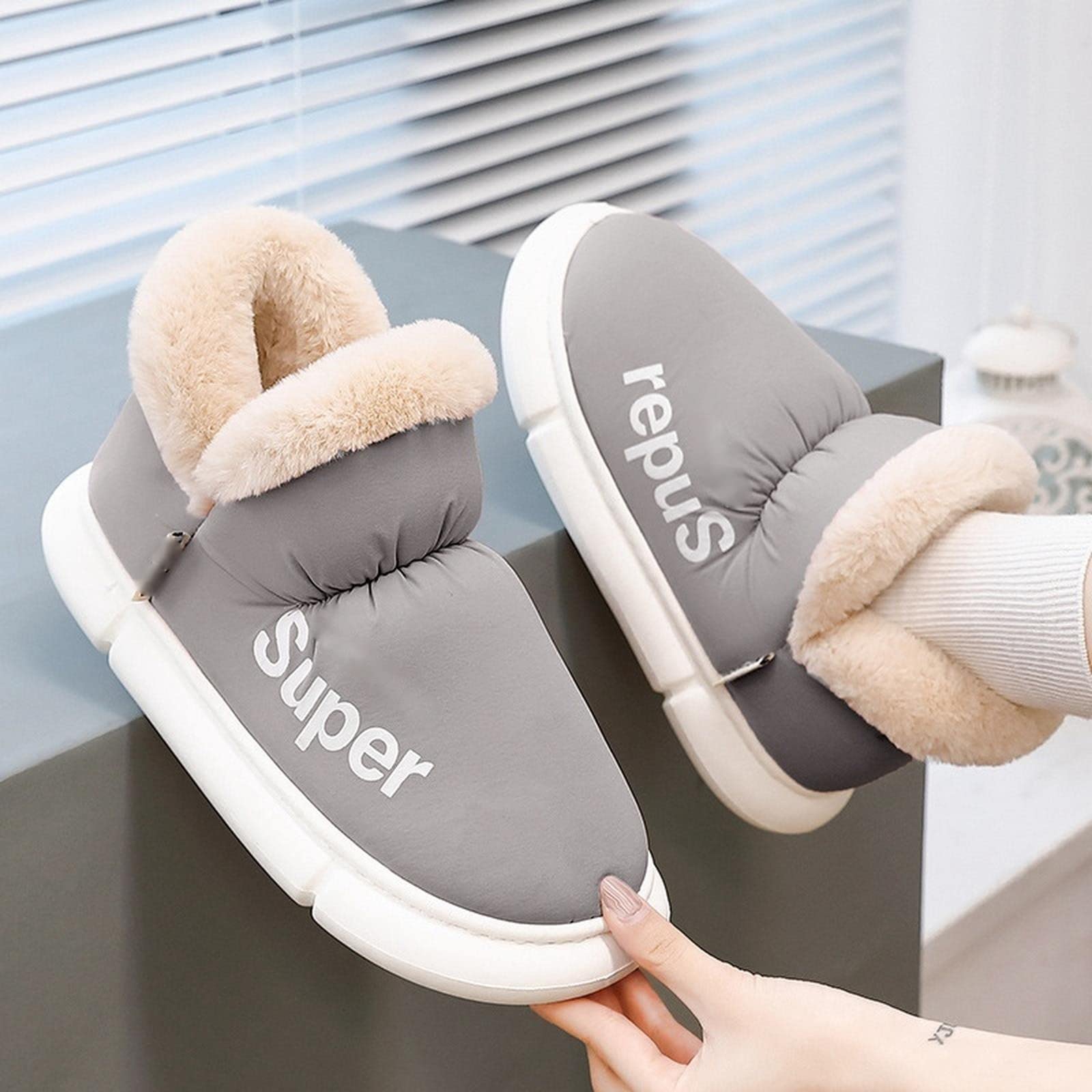 HIHELO Ciabatte Donna Invernali Peluche Inverno Da Donna Pantofole Per La Casa Pavimento Unisex Piattaforma Spessa Calzature Famme Stivali Di Cotone Caldi Coppie Pancione