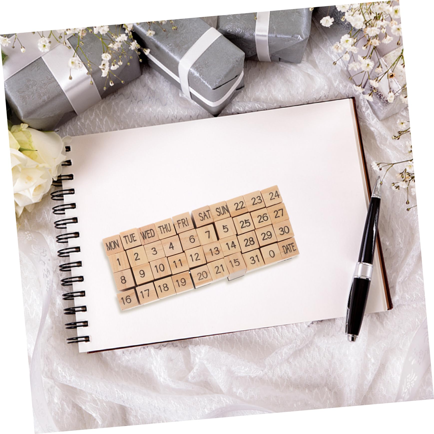 Operitacx 5 Sätze Holzstempel Set Teilig mit Zahlen Wochentagen und Buchstaben Diy Scrapbooking Stempel Holz für Tagebücher Planer und Kreative Bastelprojekte Leicht und Kompakt