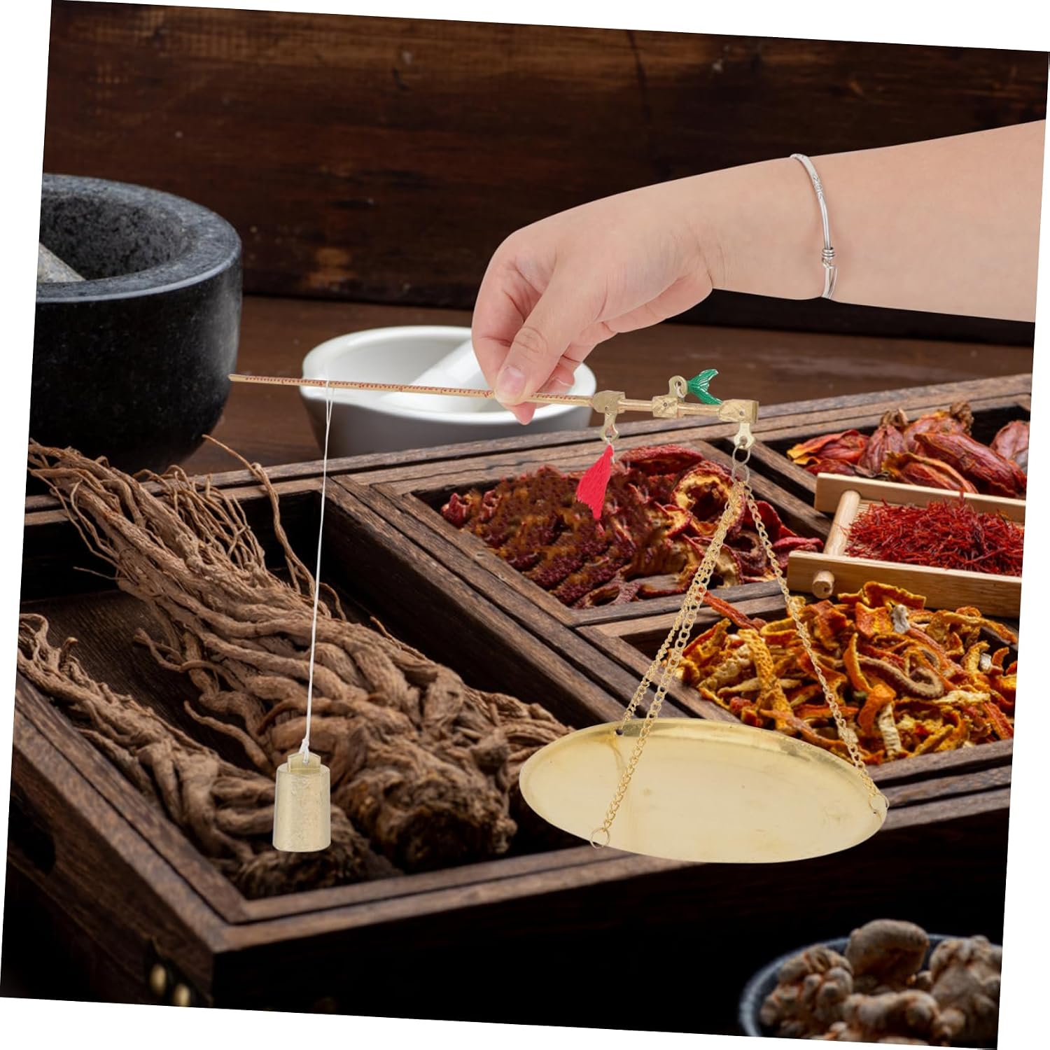 Mini Copper Scale Traditional Chinese Medicine and Kitchen Ingredient Scale 0.01g Precision Portable Weights for Home Use Dried Fruits and Medicinal Materials