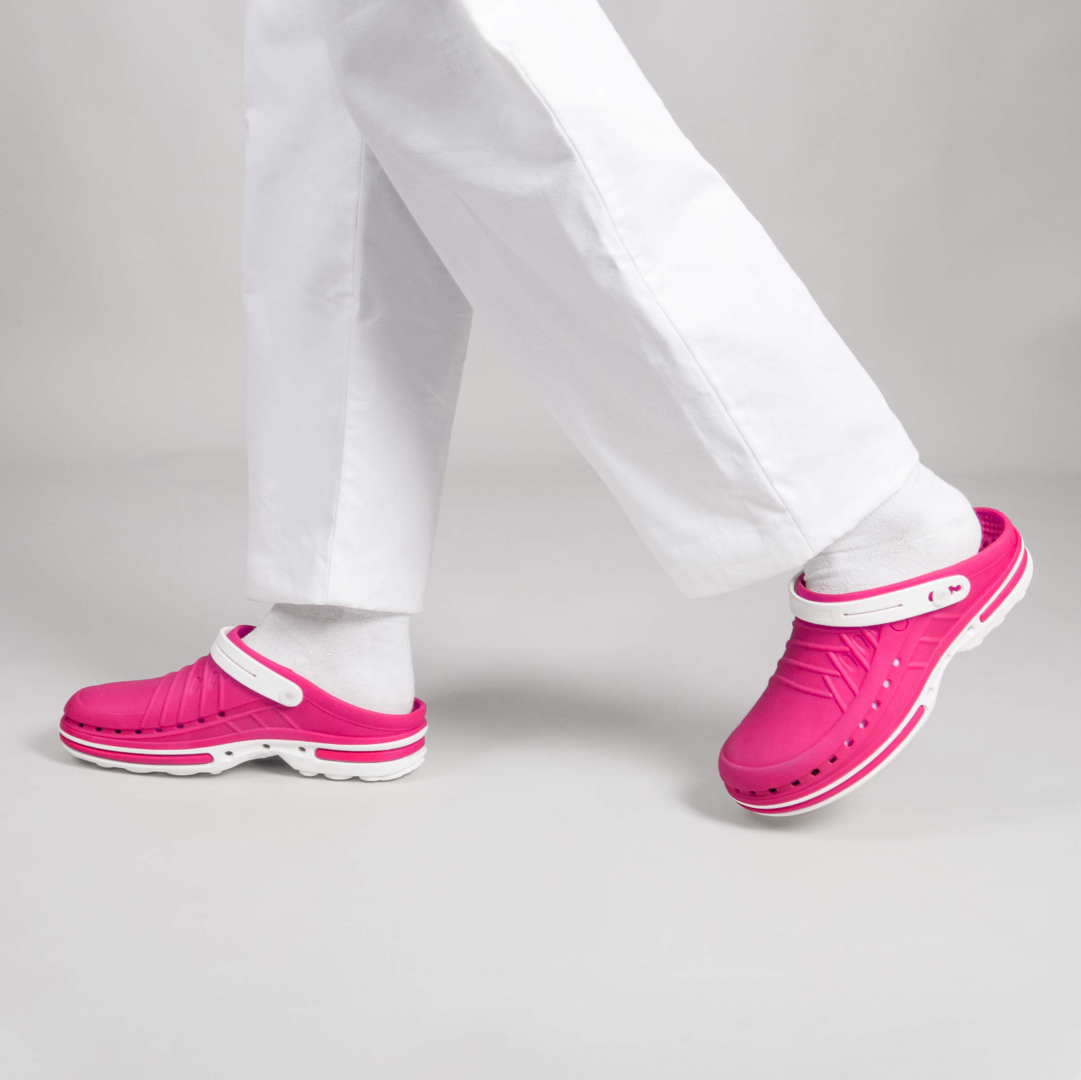 WOCK Clog con Tira y Plantilla Steri-Tech, Zueco Sanitario de Trabajo Mujer e Hombre - Esterilizable, Antiestático, Transpirable e Antideslizante