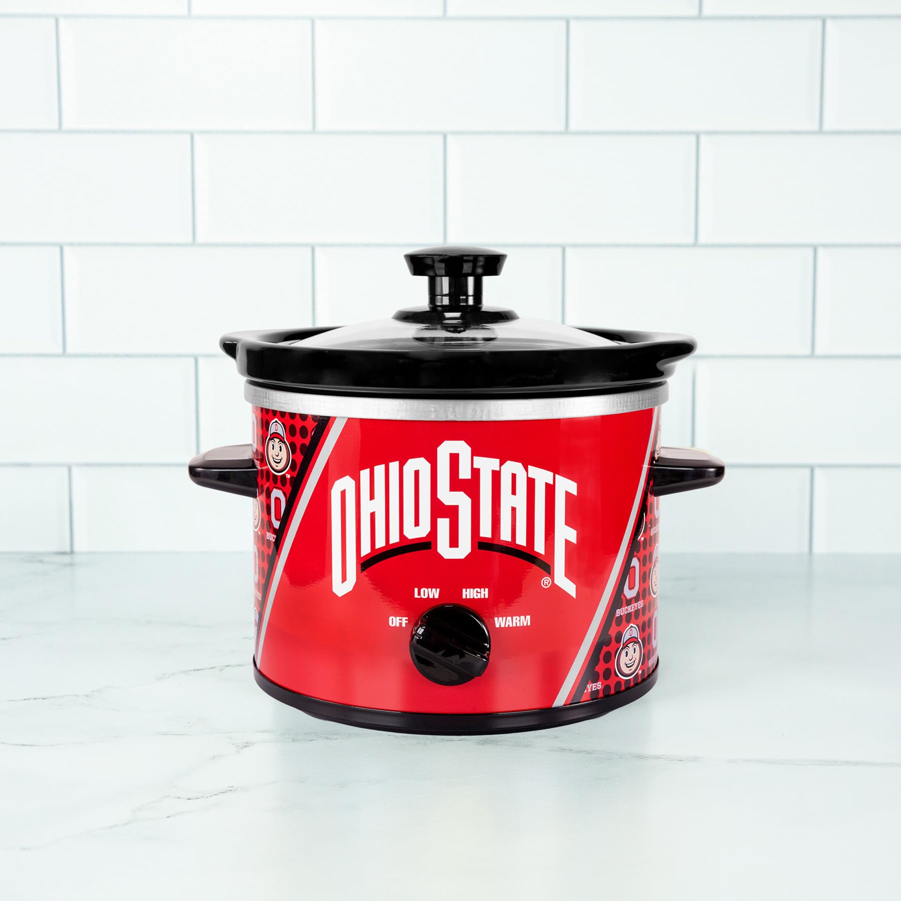 Uncanny Brands Ohio State Buckeyes - Olla de cocción lenta de 2 cuartos - Cocina con tu mascota favorita