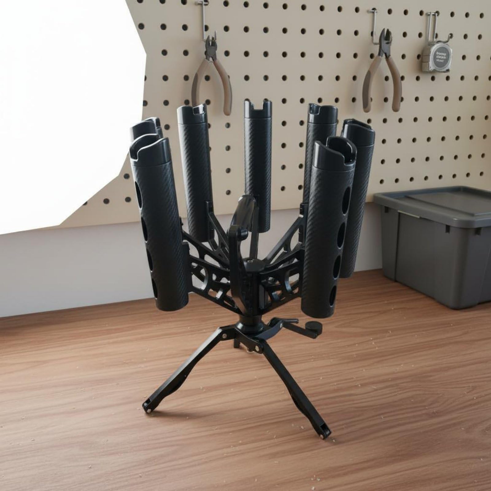 harayaa Soporte para Cañas de Pescar con Estructura Metálica Robusta Portacañas Vertical de 7 Ranuras Rotación Fluida para Facilitar el Uso Apto para Almacenamiento Doméstico Garaje de Herramientas