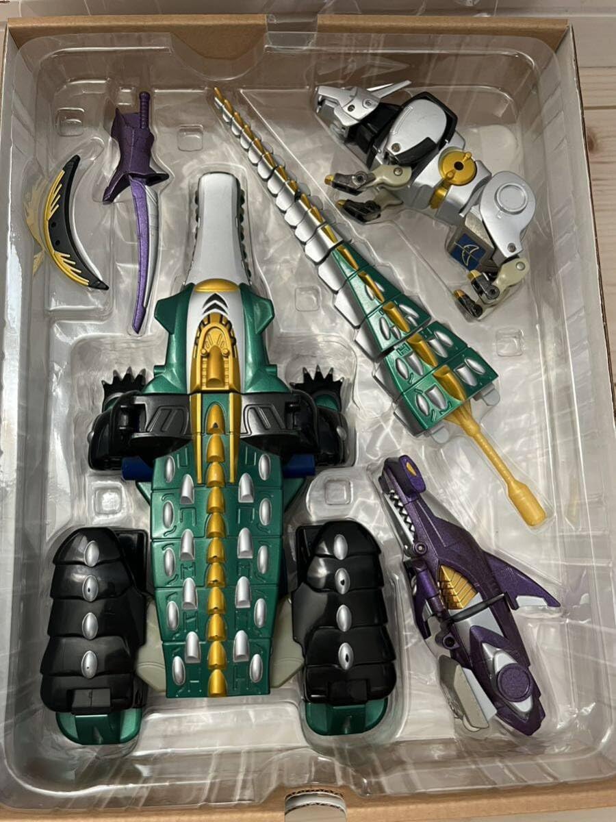 未使用　DX百獣戦隊ガオレンジャー　ガオハンター　超合金 新品未開封バンダイ DX百獣戦隊ガオレンジャー 魔獣合体超合金