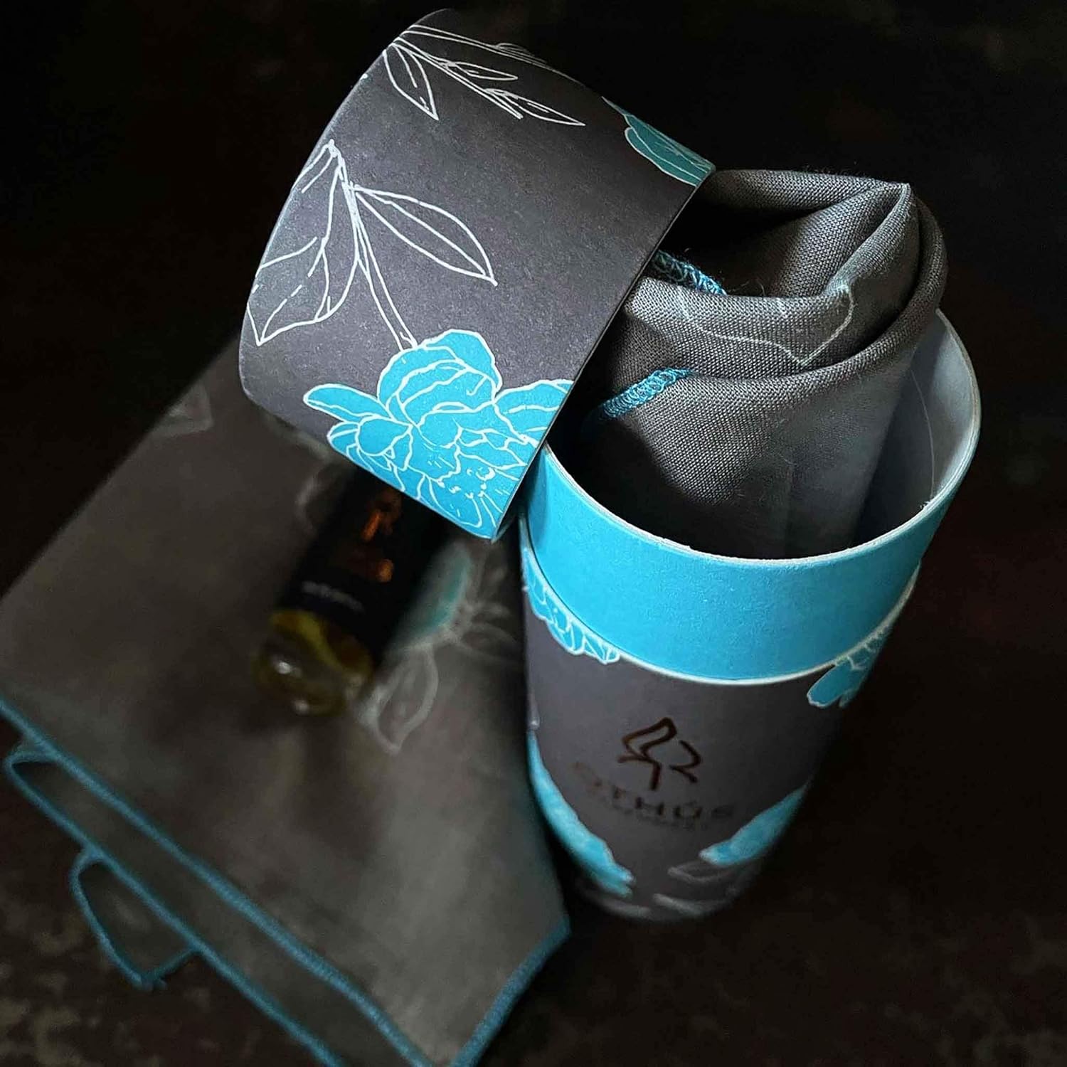 Black Tourmaline Natural Perfume – 30 ml / 1 fl oz - Rosewood, Copaiba, Sandalwood, Tobacco Absolute, Patchouli, Mandarin - Eau de Parfum