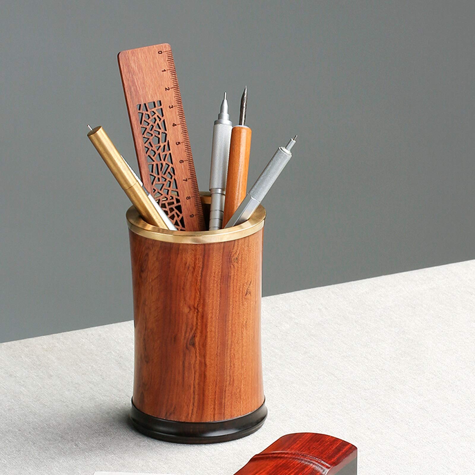 Portalápices Redwood retro bolígrafo Holder hecho a mano Organizador de almacenamiento tradicional hecho a mano simple Multifunción Lápiz Pot Cumpleaños creativo Regalo Portalapices Escritorio