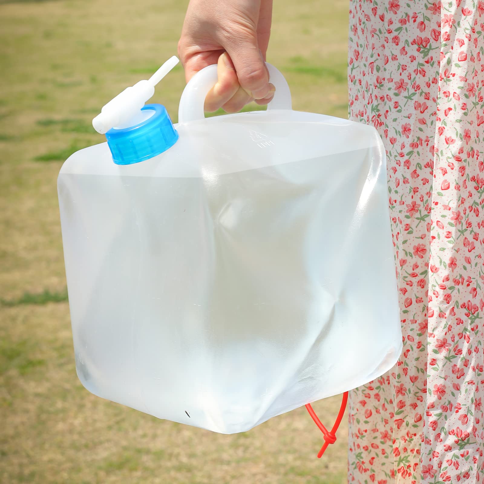 Lot de 2 récipients à eau pliables de 15 litres avec robinet, carafes d'eau cubiques pliables pour stockage d'eau portable pour l'extérieur, le camping, la randonnée