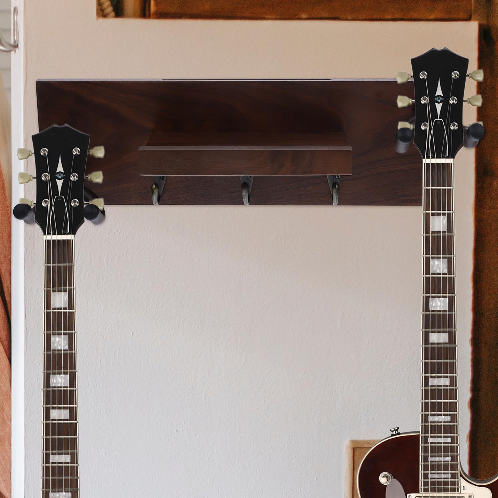 Abaodam Supporto a Parete per Chitarra 4 in 1, Gancio Multiuso | Legno e Metallo, per Chitarra e Skateboard, Struttura Stabile Tenuta Rinforzata, Protegge la Finitura