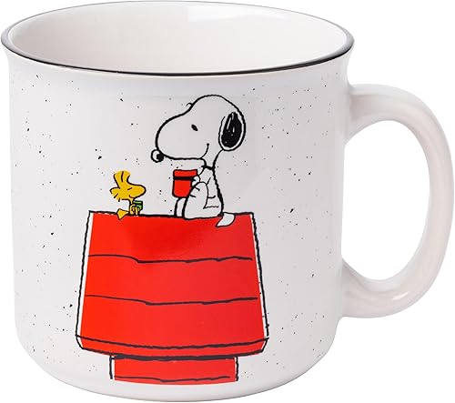 Silver Buffalo Peanuts Snoopy and Woodstock Get Cozy - Taza de cerámica para cámper, 20 onzas