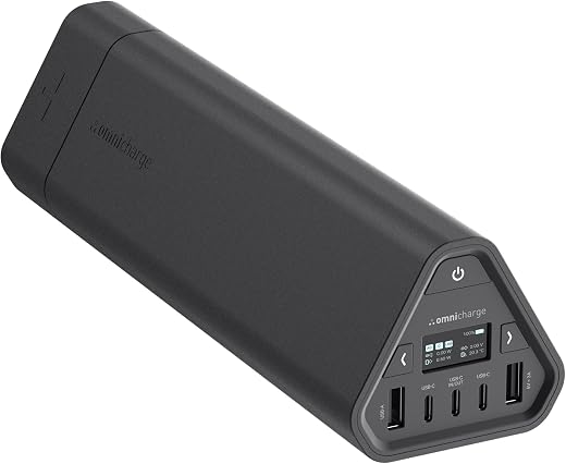 Omni 40C+ vs Anker 521: How We Keep Devices Charged