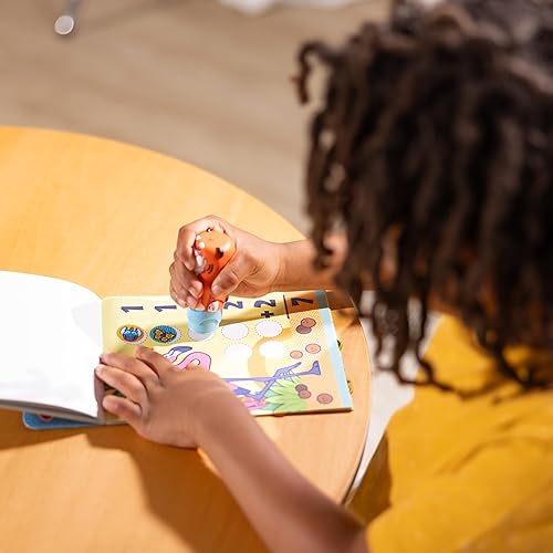 Miniatura 8 de Melissa & Doug Sticker Wow! Tiger Bundle sello de calcomanías, almohadilla de actividad de 24 páginas, 600 calcomanías en total, artes y