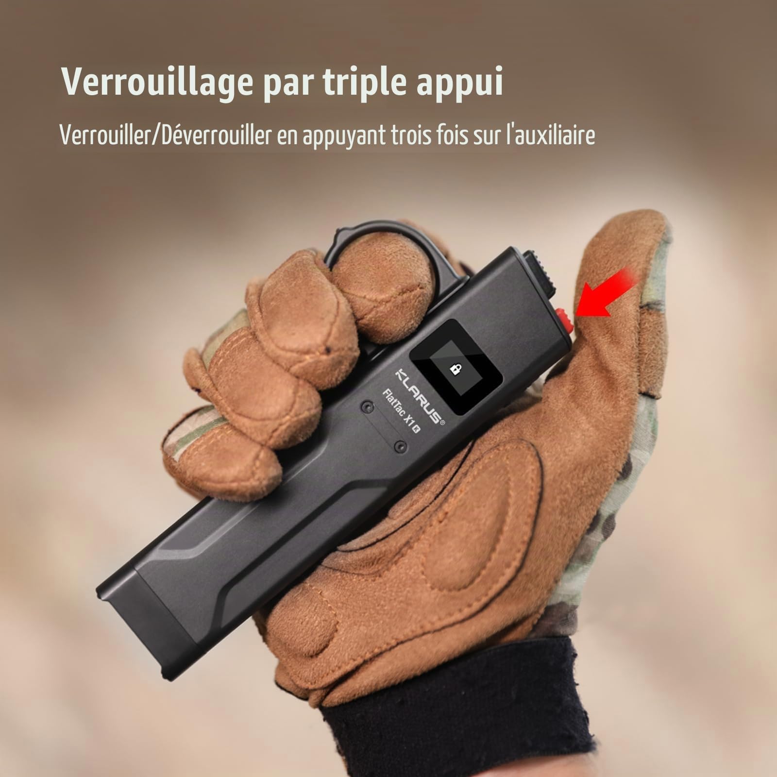 KLARUS FlatTac X1K Lampe torche tactique ultra-mince, 4200 lumens, puissante et compacte avec double interrupteur, écran OLED, étanchéité IPX6. Idéale pour les activités de plein air et le service.