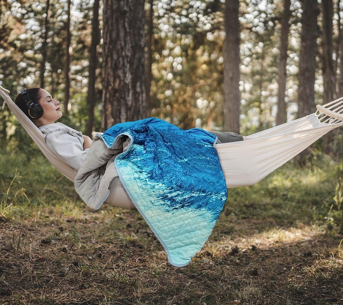 Outdoor Camping Quilt, Warm Thick Blanket with Polar Fleece Packable Down Wearable Camp Blankets with Snap Buttons Soft Puffy Camping Quilt for Cold Weather (Waves, 76'' x 56'')