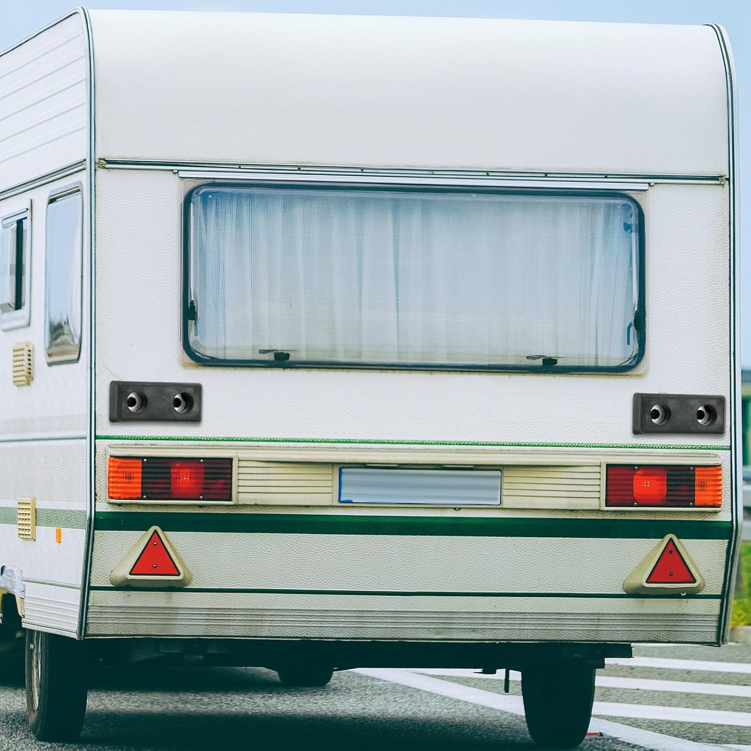 Flutesan 8 Pcs Rubber Bumper Pads 6 x 3 x 3.15 Inch Dock Bumpers Automotive Blocks Rubber Bump Stop Black Guards Dock Buffer for Truck and Trailer Protection, Equipment and Delivery Bays