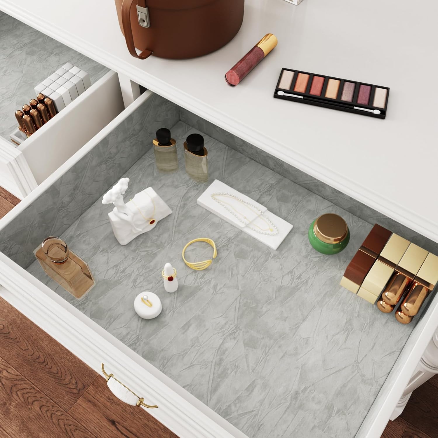 30in x 16.5ft Velvet Wallpaper Peel and Stick Textured Grey Wallpaper for Walls Self Adhesive Removable Wall Paper for Bedroom Soft Velvet Fabric Grey Contact Paper Wall Decor Living Room