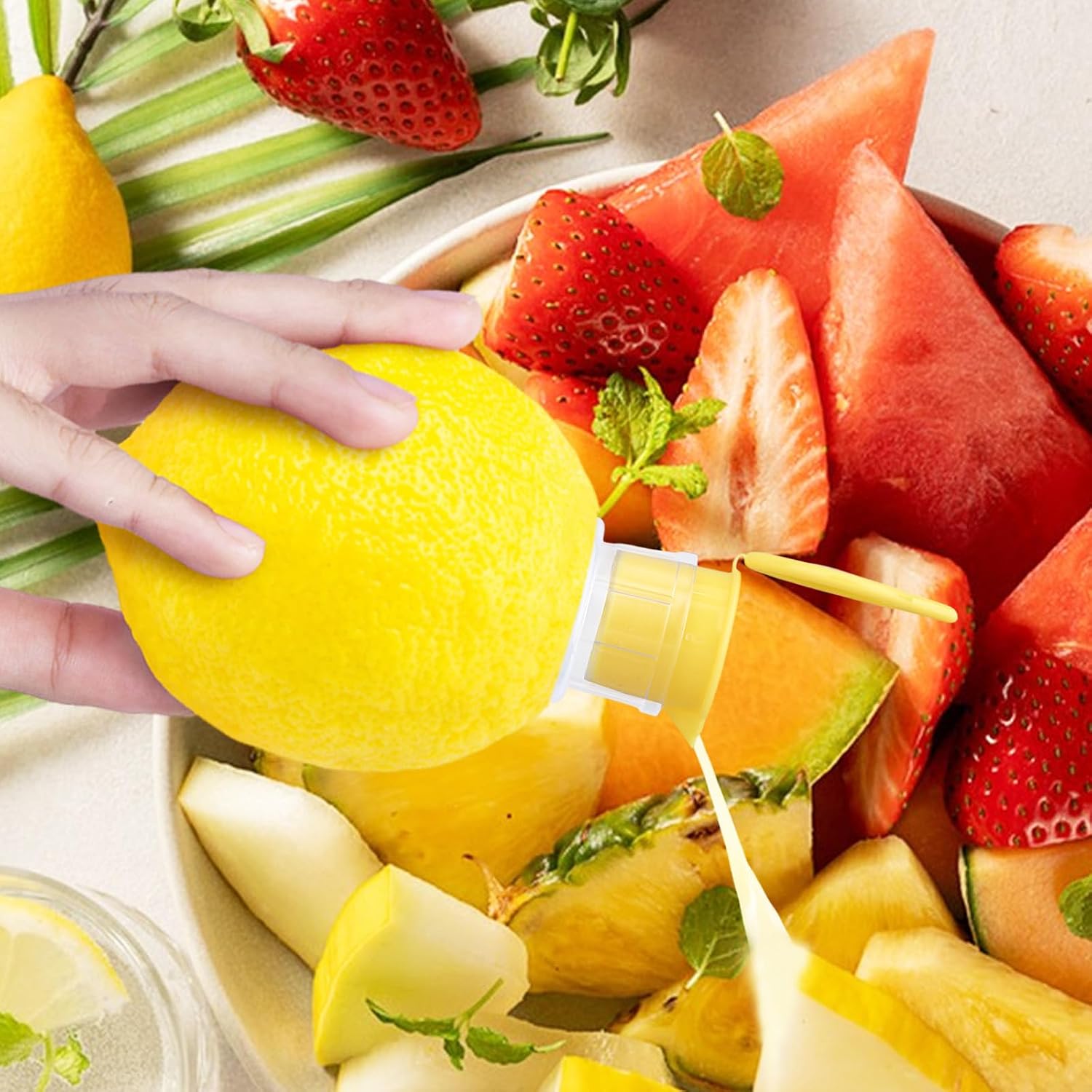 2pcs Screw-Top Lemon Squeezer, New Manual Lemon Juicer with Built-In Filter Handheld Lime Press Hand Fruits Juice Squeezer for Fresh Citrus Orange Drinks & Cocktail Making (Yellow) image 3