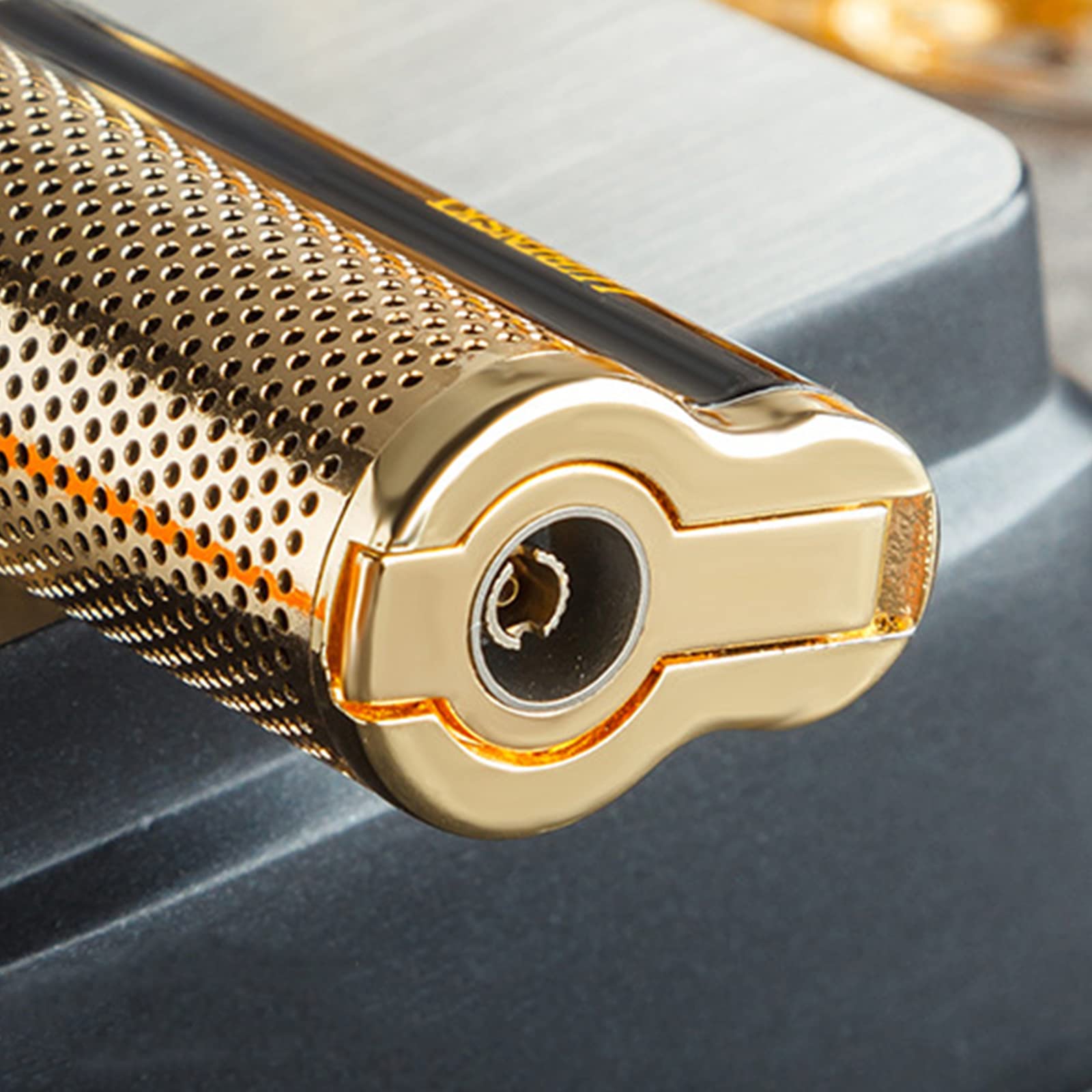 Metal a Prueba de Viento Gas Butano con Punzón Encendedor de Cigarros Jet Butano Gas Fumar Antorcha Encendedor Ajustable y Portátil Gadget para Hombres