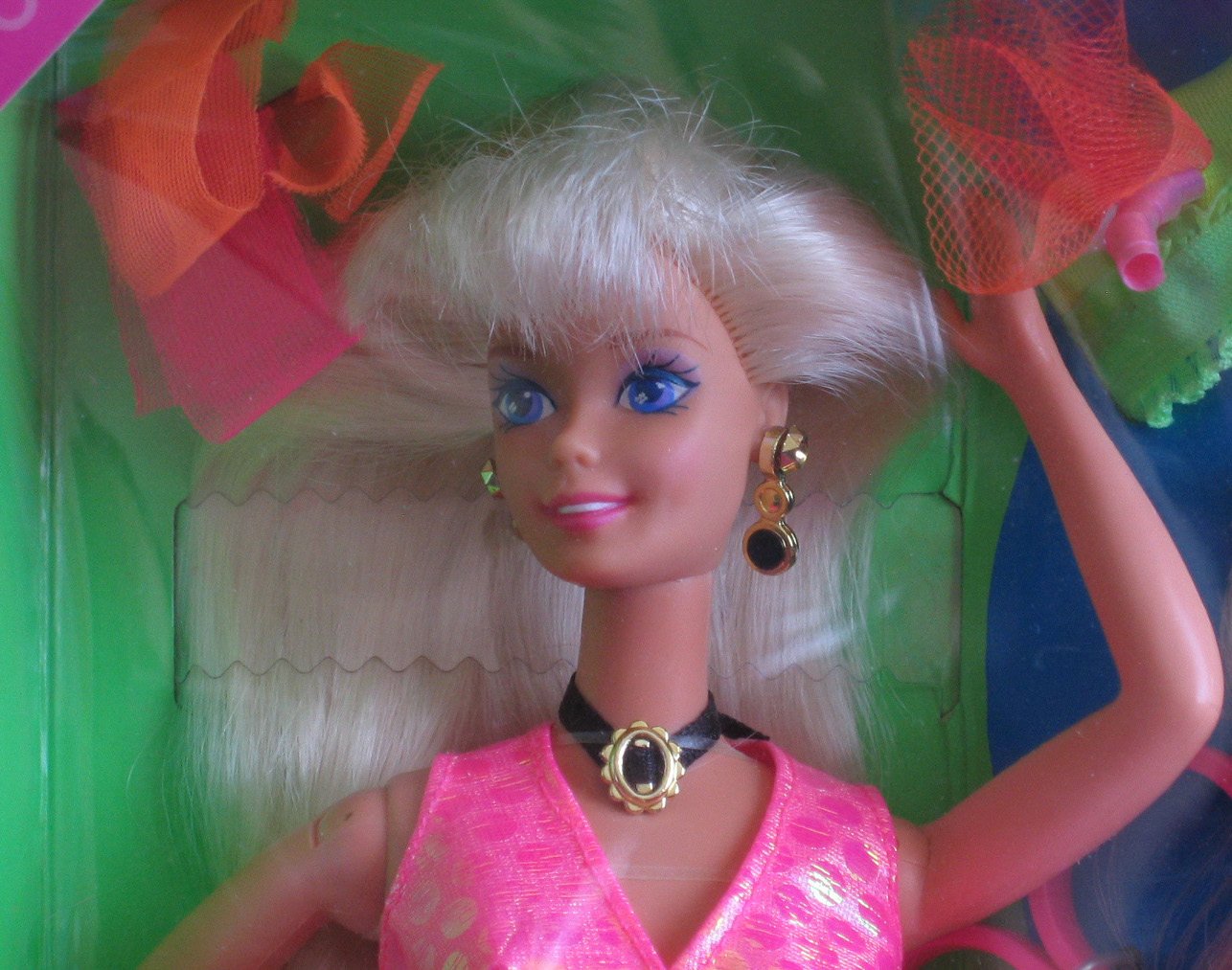 Amazon.co.jp: Cut and Style BARBIE Doll w Attachable Hair (1994