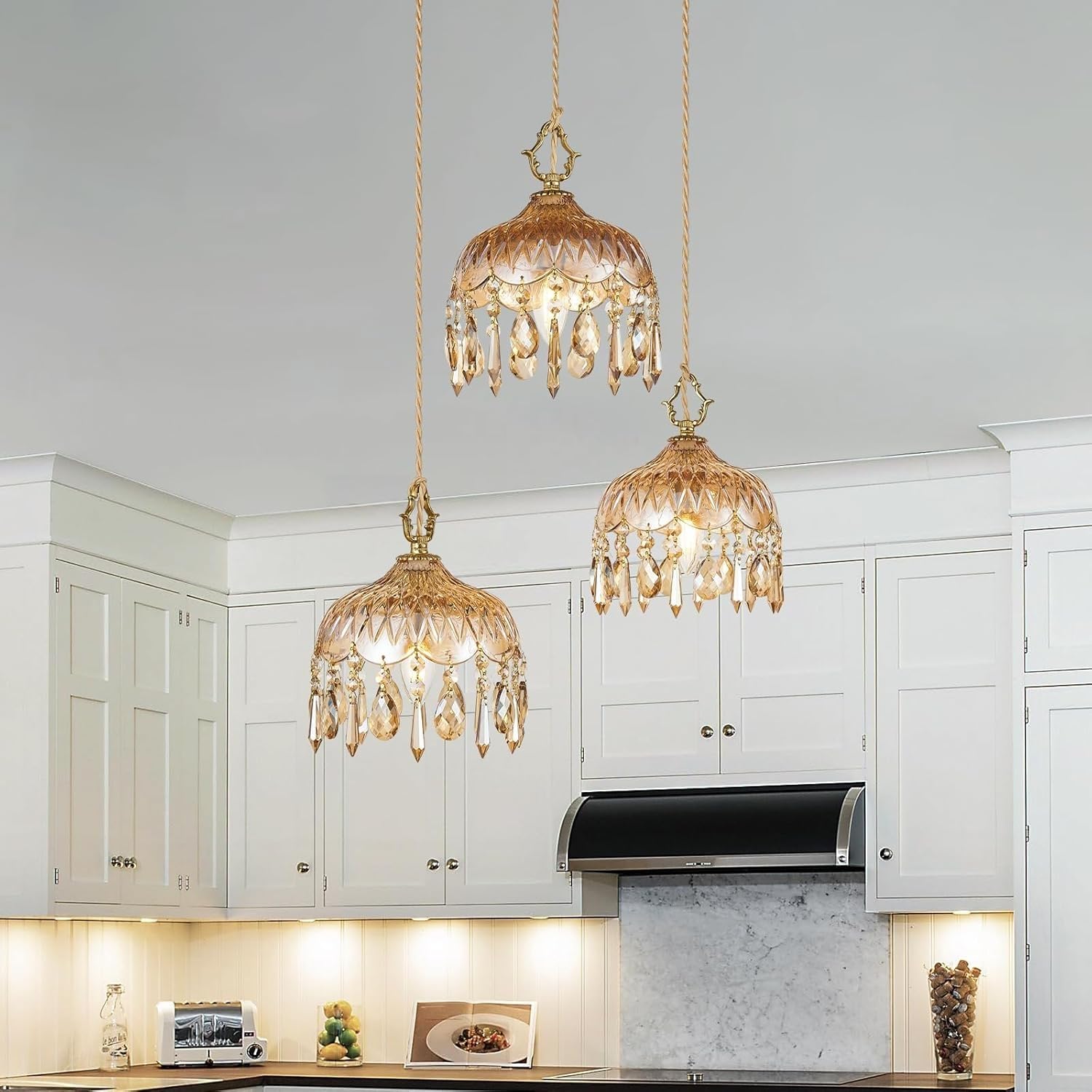 Stesulfr Vintage Crystal Chandelier Gold Retro Crystal 3-Light Farmhouse Pendant Light Fixture Adjustable Hanging Lighting for Hallway Porch Kitchen Bedroom Coffee Shop Dining Room Island