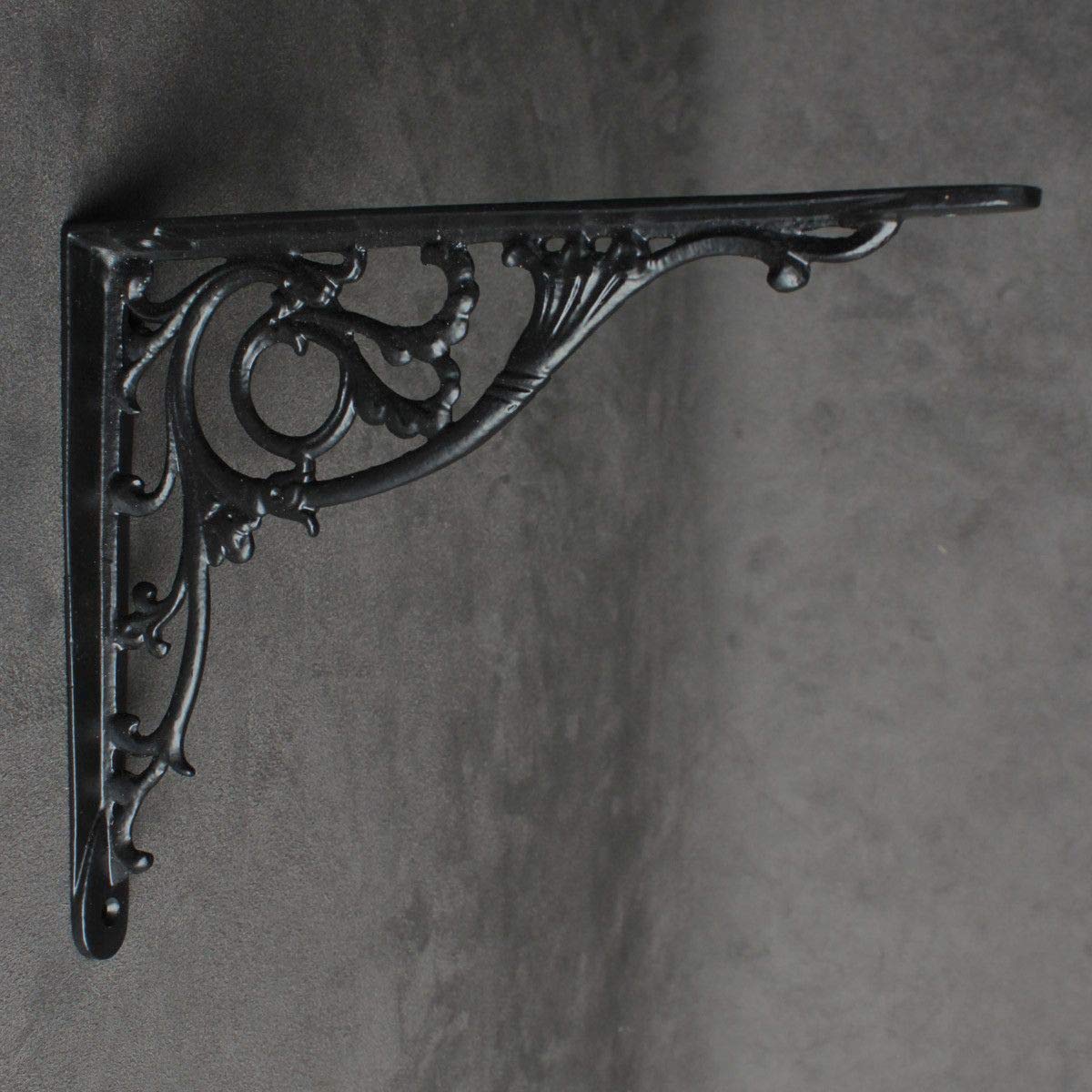 8 x 10 Inch Majestic Cast Iron Shelf Bracket - Black