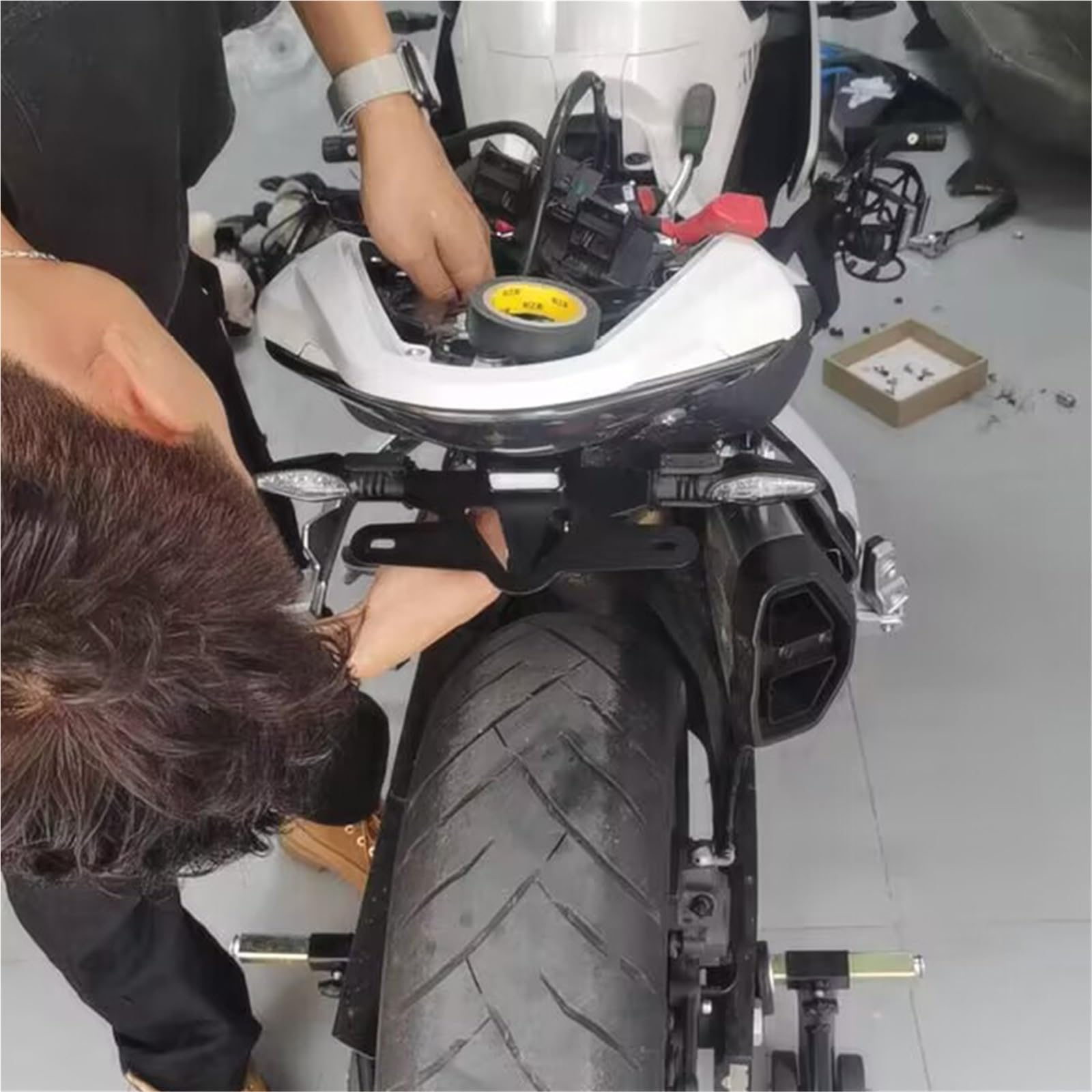 Supporto Portatarga Posteriore Corto Moto Per CFMOTO 800NK NK800
