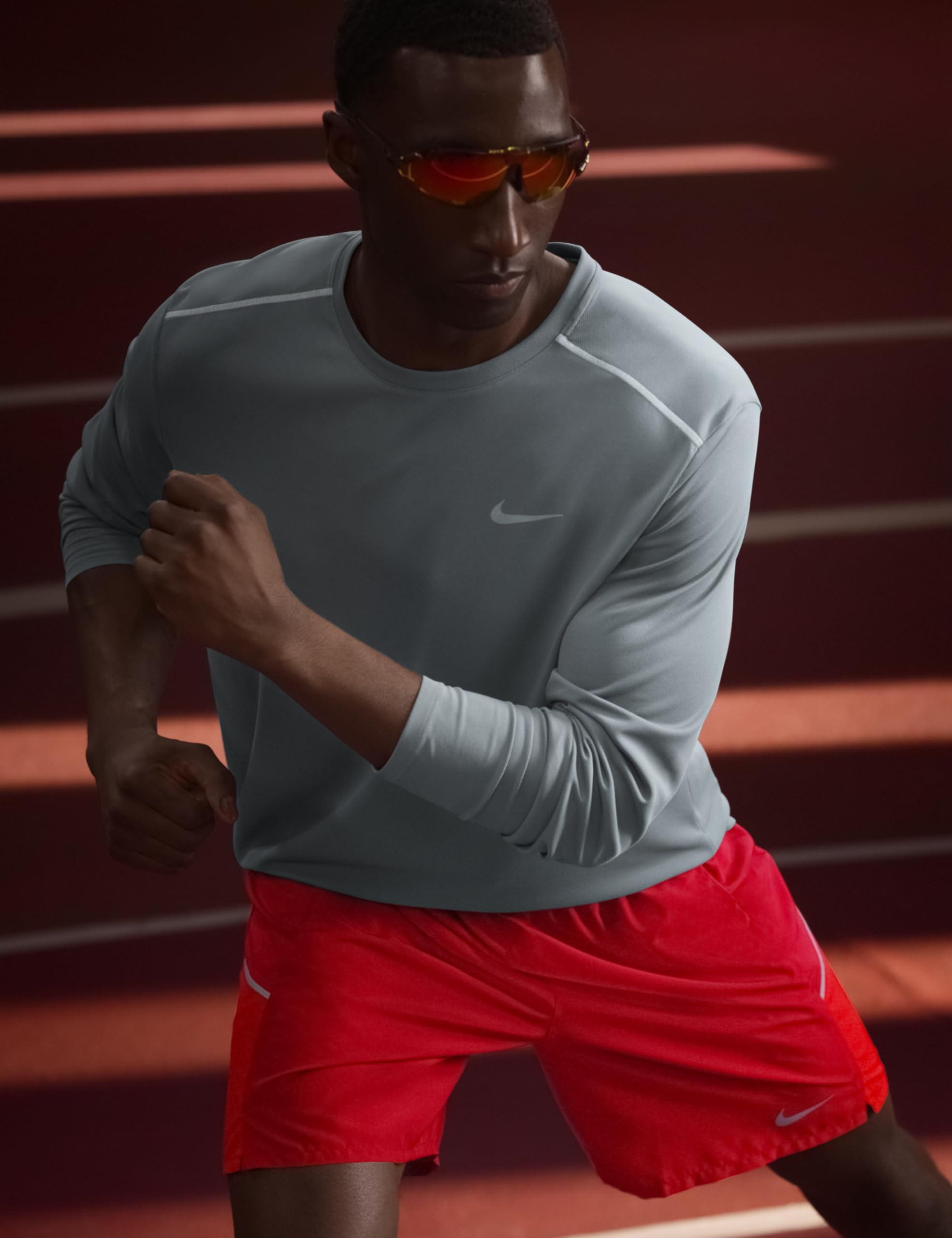Nike Miler Dri-FIT 2 w 1 szorty do biegania dla mężczyzn (ok. 18 cm), IF2054