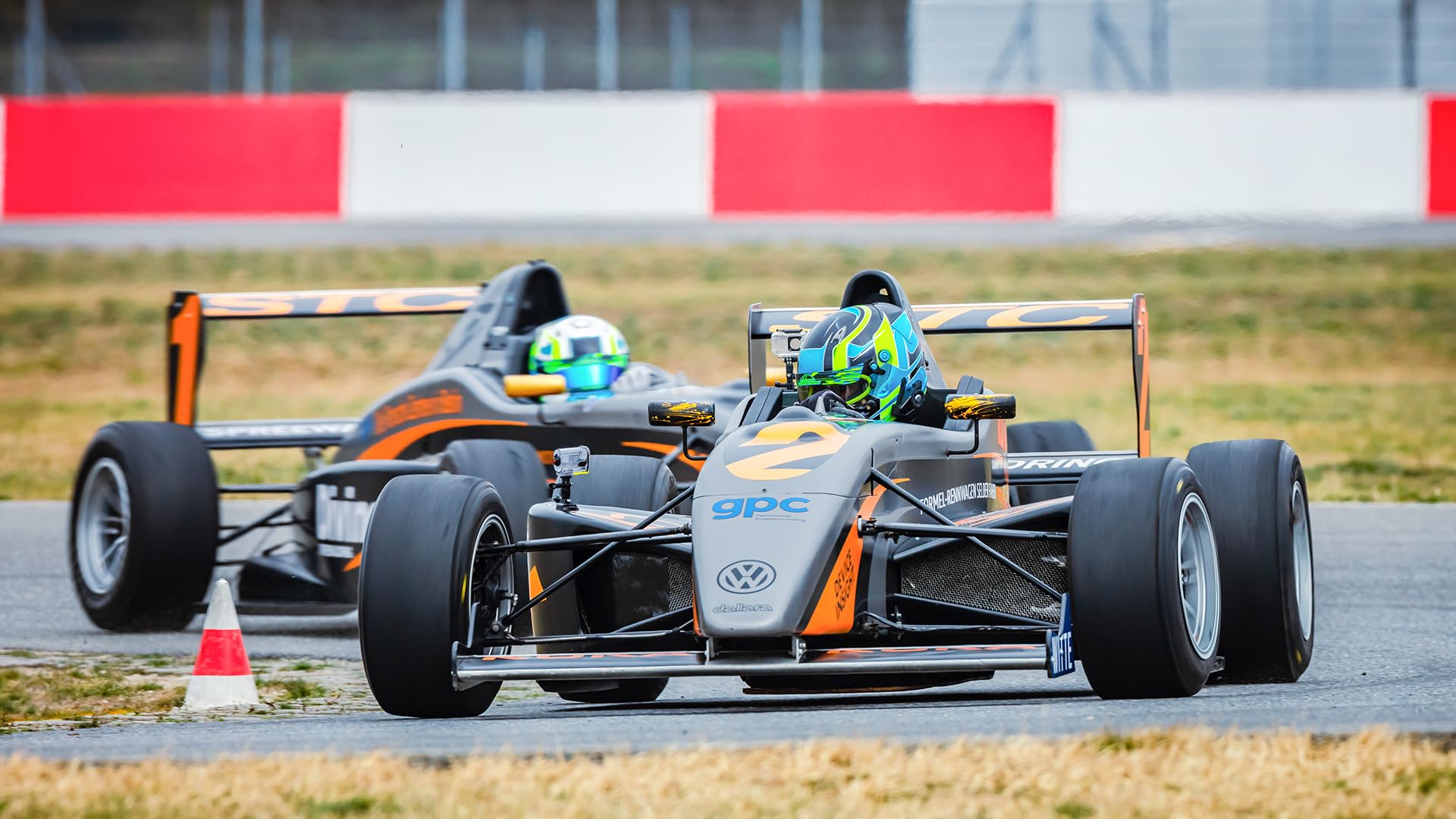 JOCHEN SCHWEIZER Geschenkgutschein: Formel Masters am Spreewaldring (5 Rdn.)