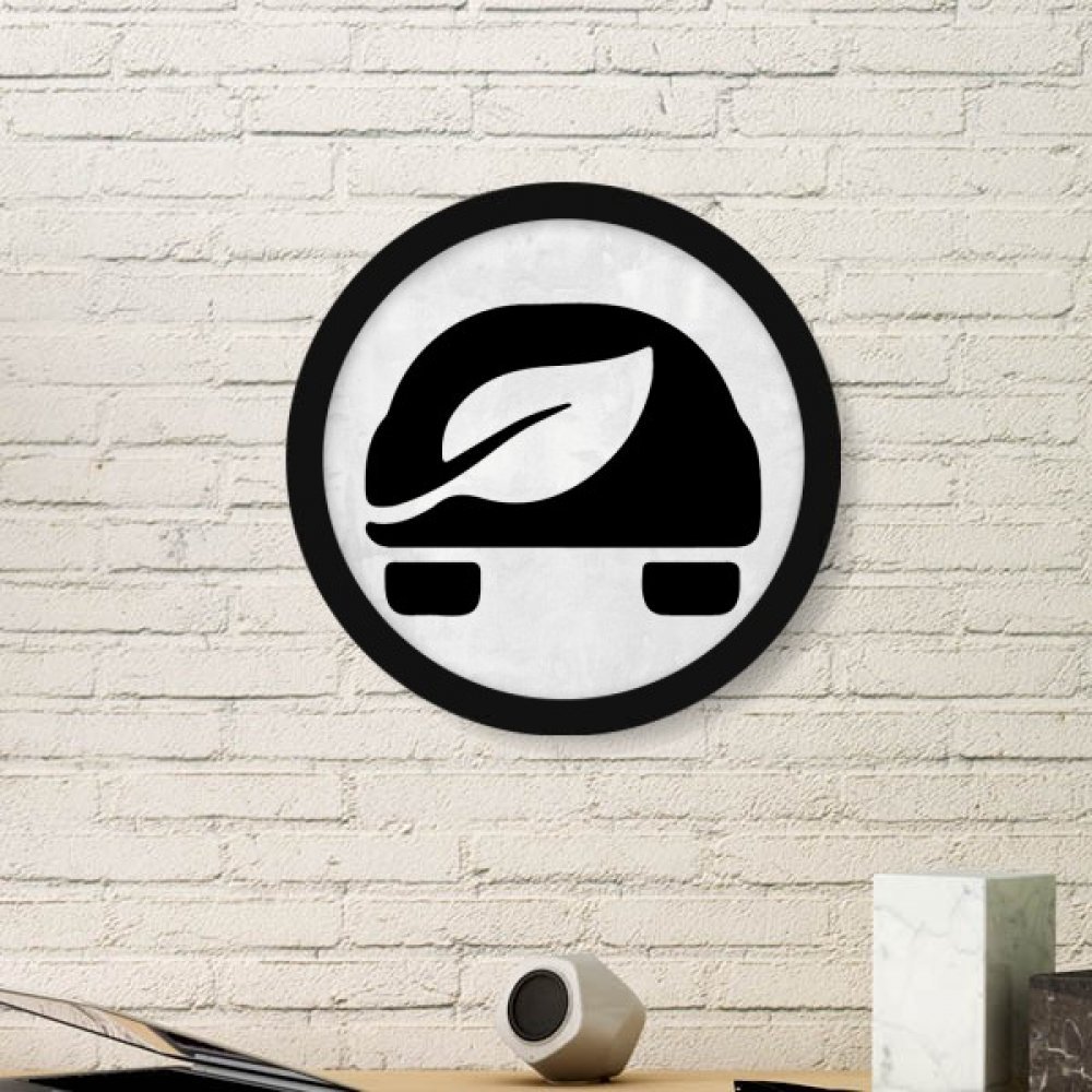 Idée cadeau durable avec ce cadre photo bois rond sur l'automobile propre
