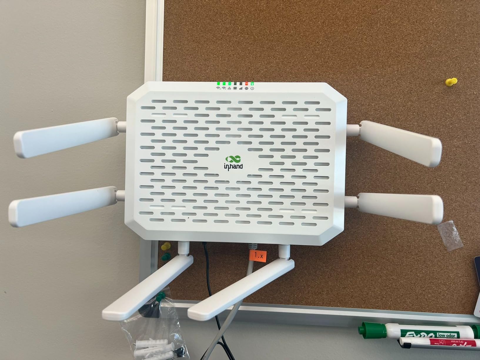InHand FWA02 5G | Wi-Fi 6 Router (DL 4.76Gbps) | Dual 2.5G ETH, Cloud ...