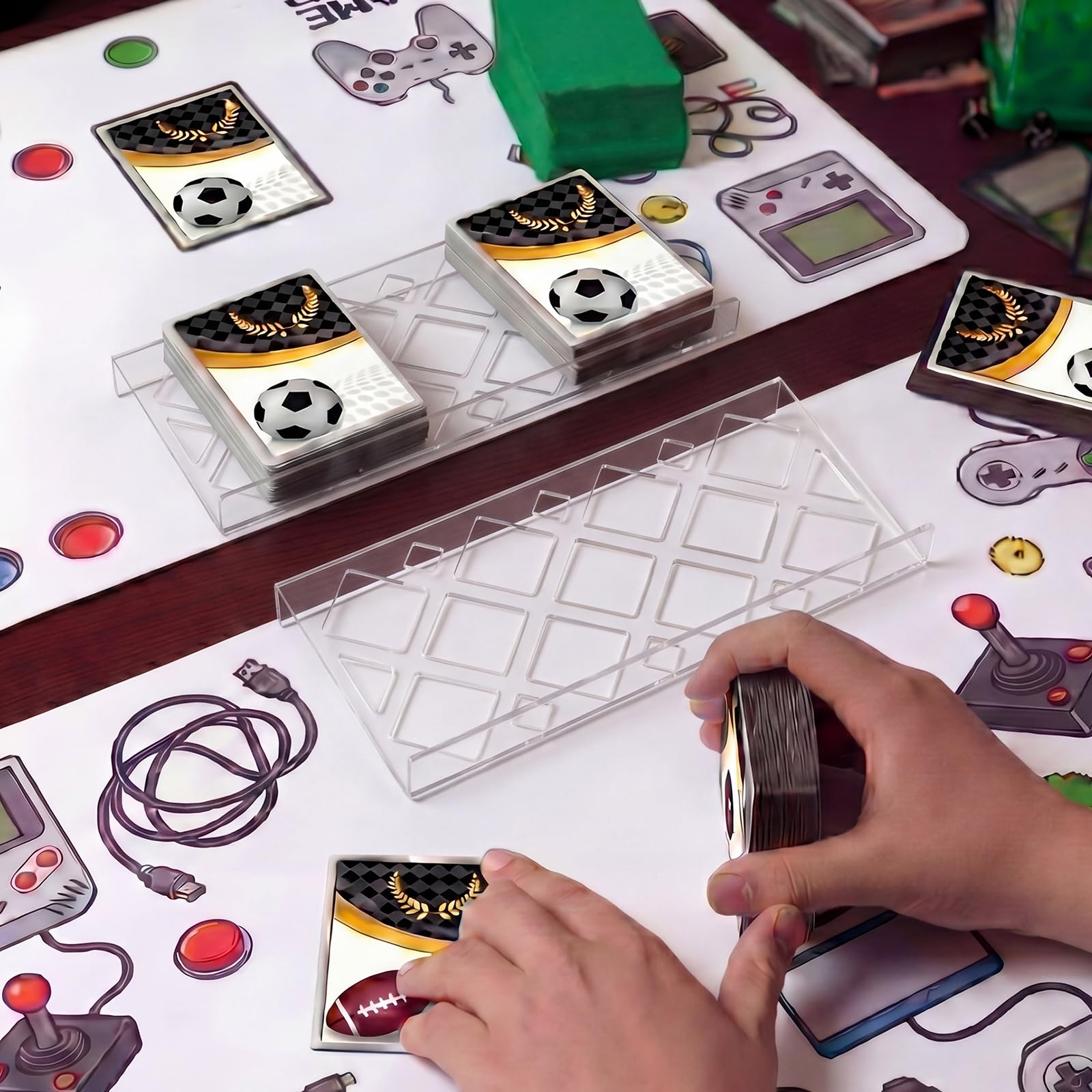 Yalikop 24 elevadores de tarjetas coleccionables para estuche, acrílico transparente, soporte de exhibición para cartas, vendedores, escaparates, juegos de mesa de cartas deportivas (hueco)