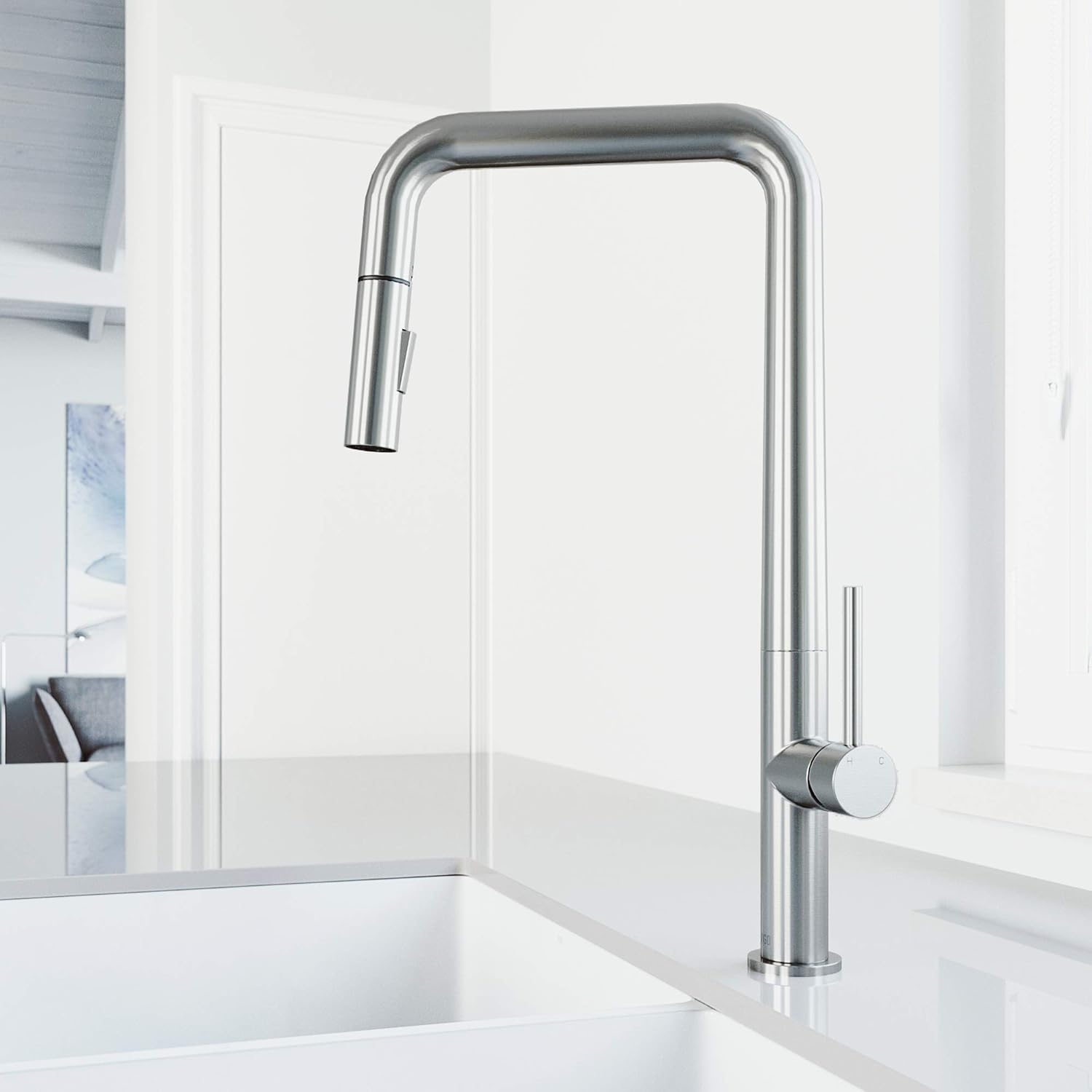 VIGO Parsons 18'' H Single Handle Pull-Down Sprayer Kitchen Faucet in Stainless Steel-VG02031ST