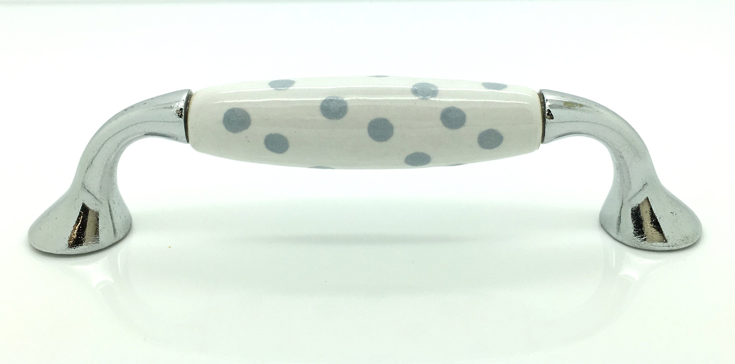 G Decor White With Grey Polka White And Grey Ceramic Door Handle Vintage Shabby Chic Cupboard Drawer Pull Handle (White With Grey Polka)