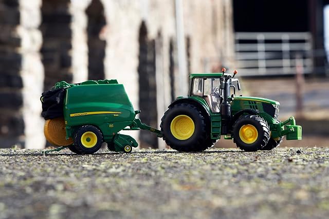 Foto 4 de 5 de Britains John Deere 6195M Tractor, Multicolor, 43150