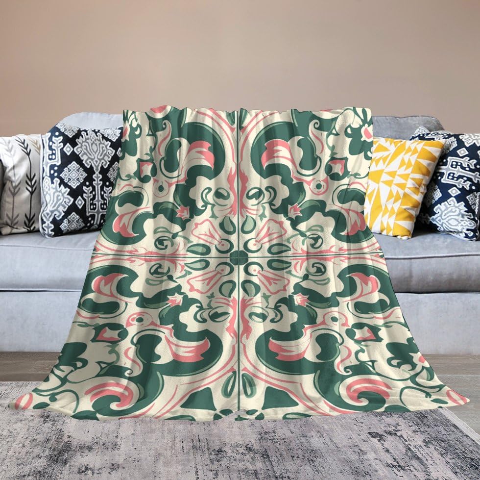 Couverture pelucheuse flanelle pour vos soirées cocooning sur le canapé du salon