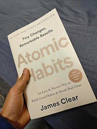 Amazon.co.jp: Atomic Habits: An Easy & Proven Way to Build Good