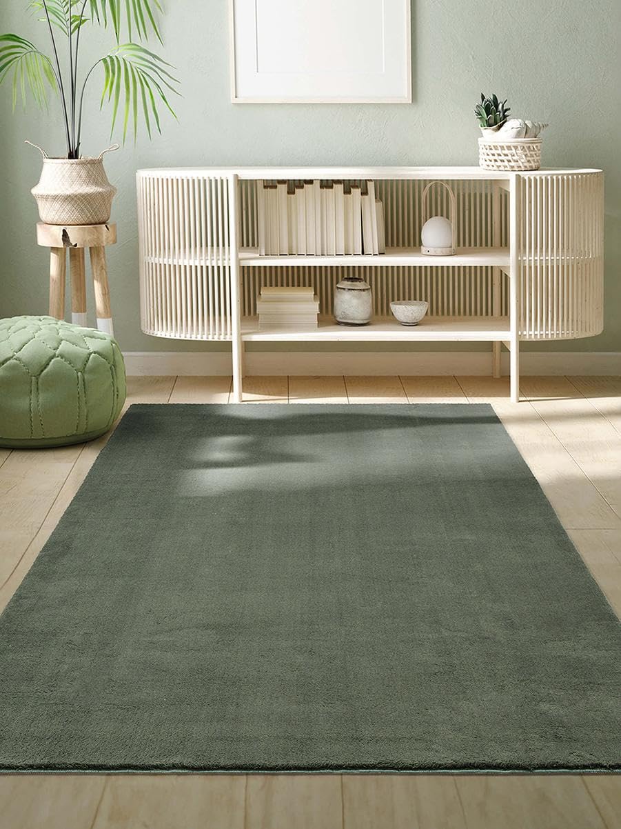 the carpet Relax Cuddly Short Pile Rug, Non-Slip Underside, Washable up to 30 Degrees, Super Soft, Fur Look, Green, 80 x 300 cm โ image 1