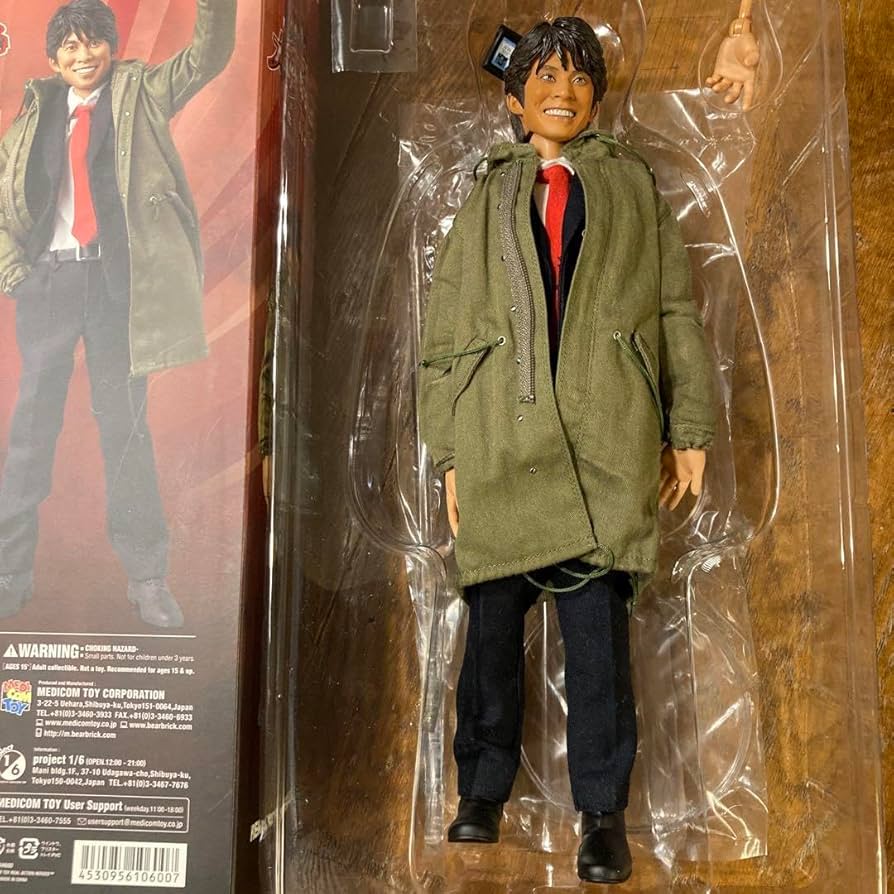 メディコムトイ RAH 踊る大捜操作線 織田裕二 青島俊作 1/6 メディコムトイ RAH 踊る大捜操作線 織田裕二 青島俊作 1/6