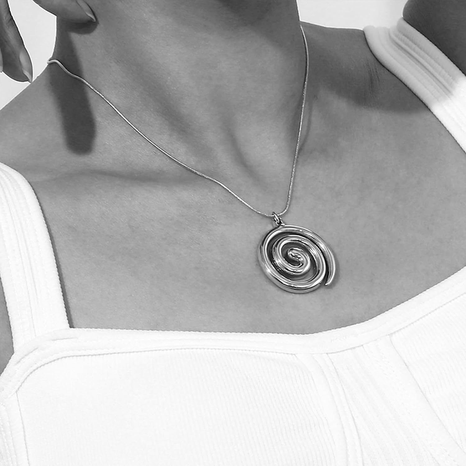 Gold Charm Necklace for Women Boho Beach Spiral Swirl Conch Pendant Necklace Chunky Statement Choker Necklaces Trendy Summer Waterproof Jewelry Gift - Image 3