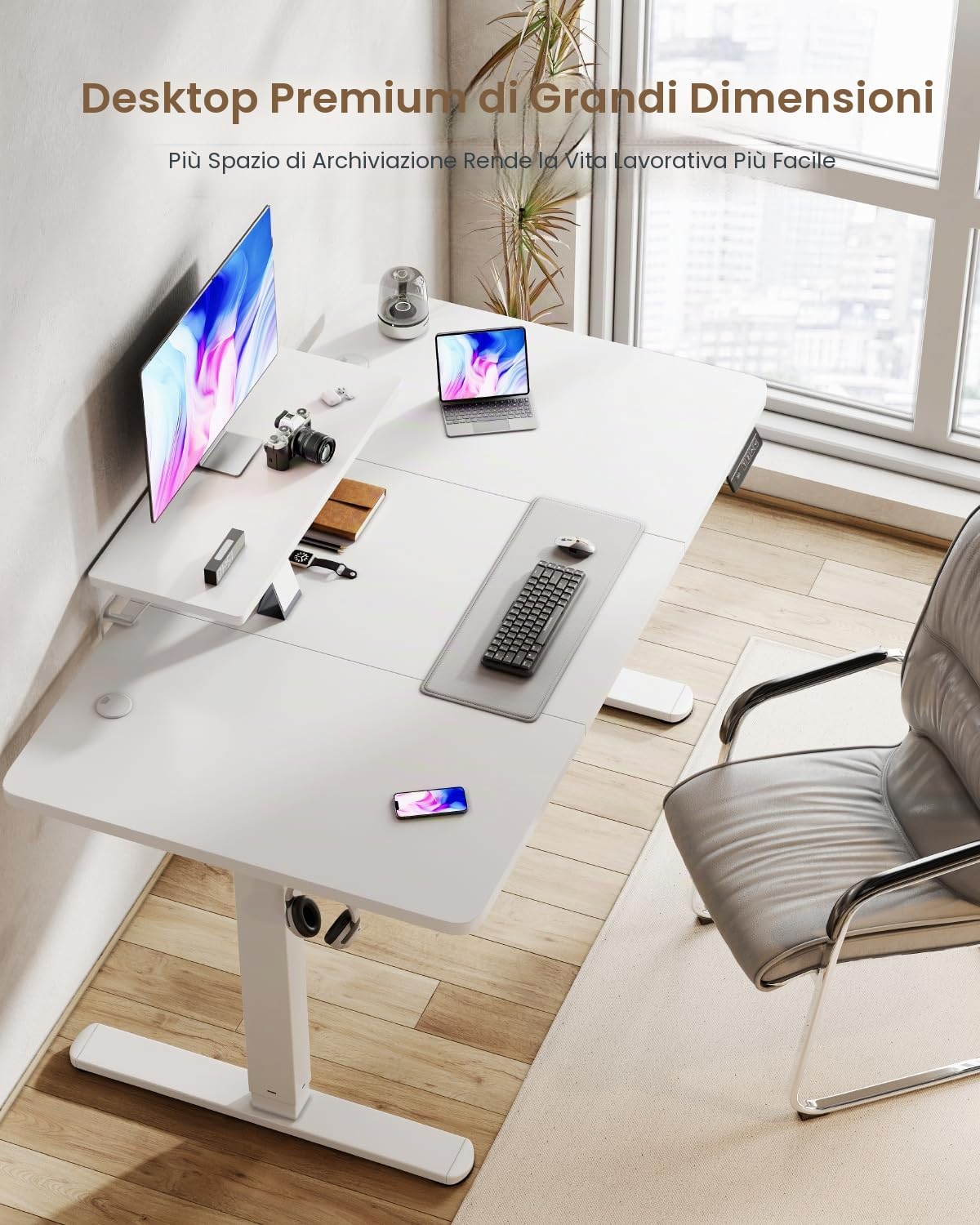 TRIUMPHKEY Scrivania Elettrica Regolabile in Altezza 120 x 60 cm, Supporto per Monitor, Piano Giuntato, Scrivania Gaming Seduta/In Piedi, Tavolo per Casa e Ufficio, Bianco