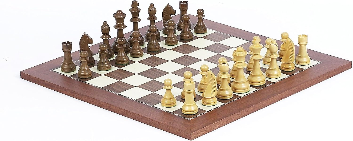 Wooden Staunton Aristocrat & Astor Place Chess Board