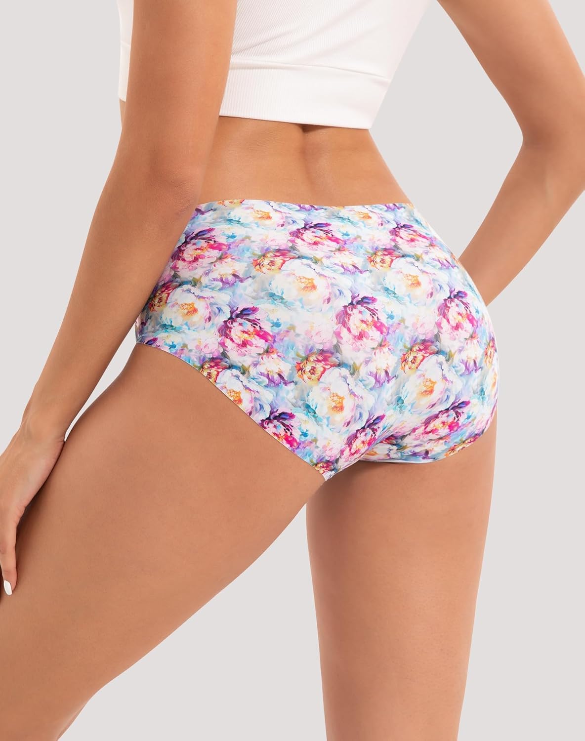 INNERSY Women's Seamless Underwear No Show Invisible Lightweight Hipster Panties 5-Pack - Image 4