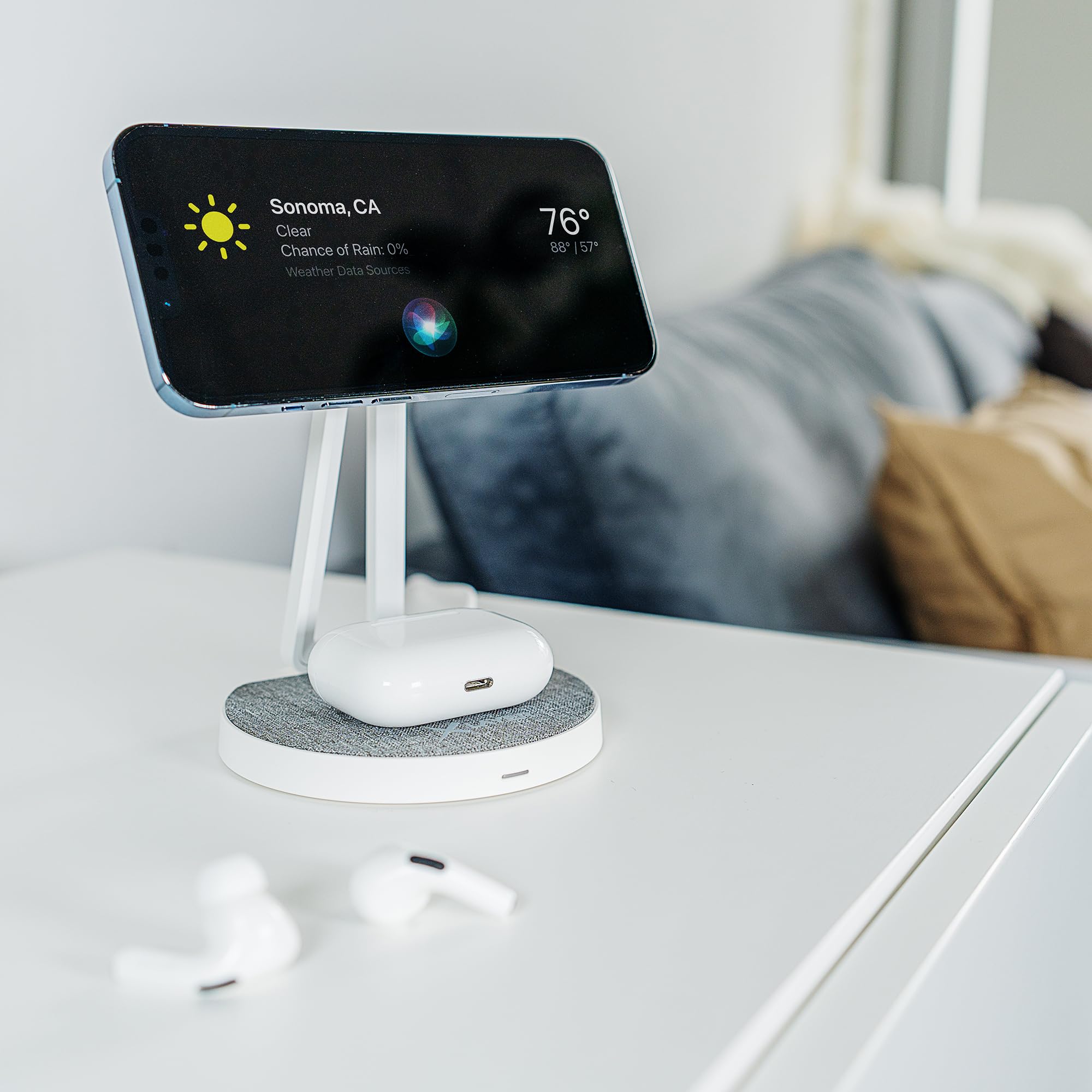 XLayer MagFix Pro 2-in-1 Ladestation Apple Wireless Charger I Standby I Magsafe Kompatibel I Magnetisch I Ladegerät I kabelloses schnelles Laden von iPhone 16 15/14/13/12/11 Pro Max Plus, AirPods