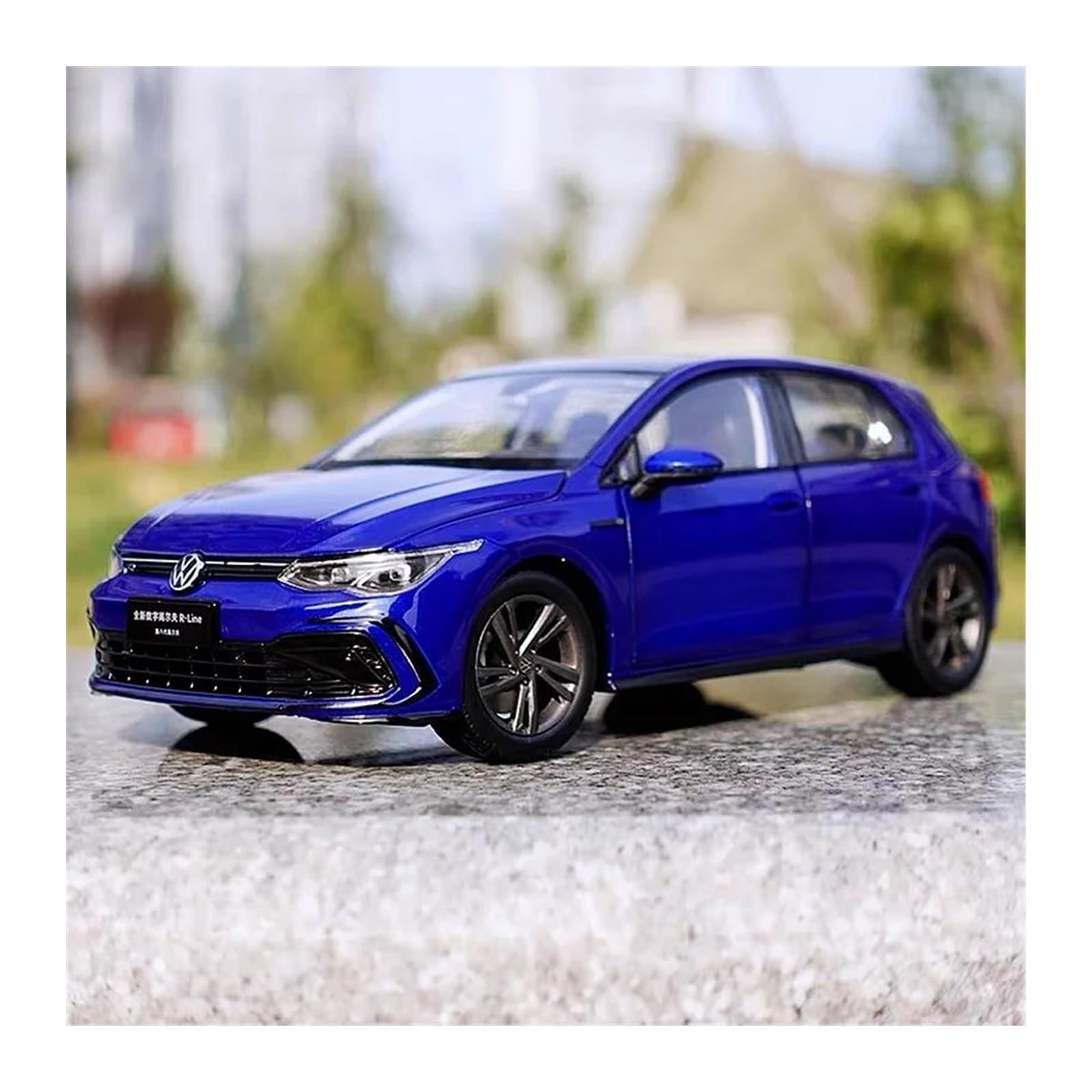 Amazon.co.jp: ダイキャストカー 1 18 フォルクスワーゲンゴルフ R