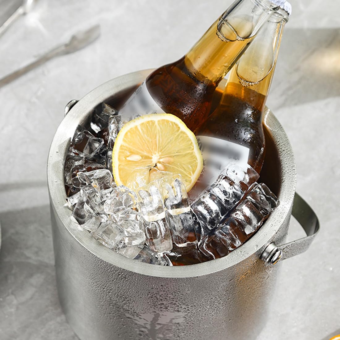 CEWROM Eiswürfelbehälter Edelstahl mit Deckel und Zange, 2.2L Doppelwandig Isoliert Edelstahl Eisbehälter, Premium Eiseimer für Eiswürfel, Ideal zum Kühlen von Bier Champagner Wein