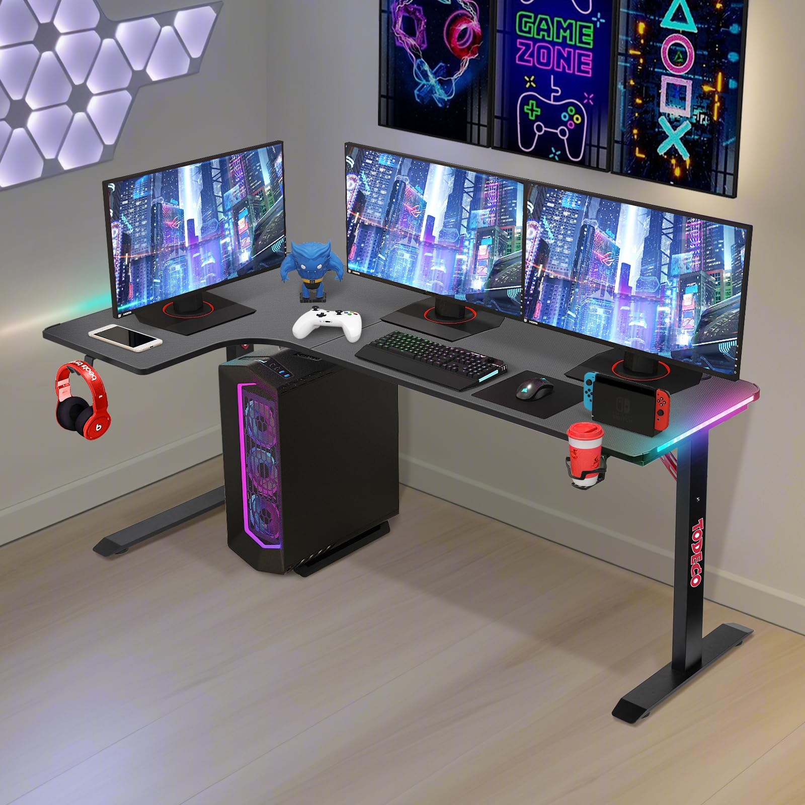 Todeco Scrivania Gaming a L 160x100 cm con LED RGB, Scrivania Ad Angolo | con portabicchiere, gancio cuffie, 40 modalità RGB con telecomando, piedini regolabili, piano effetto fibra di carbonio